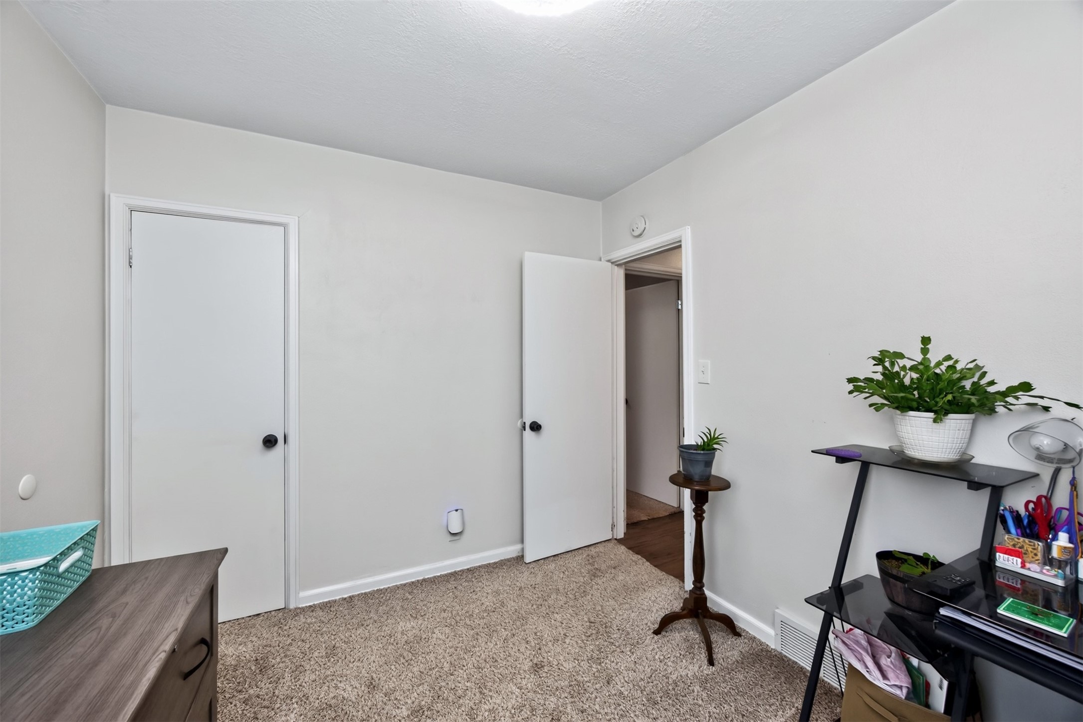 347 E Edison Avenue Property Photo 12