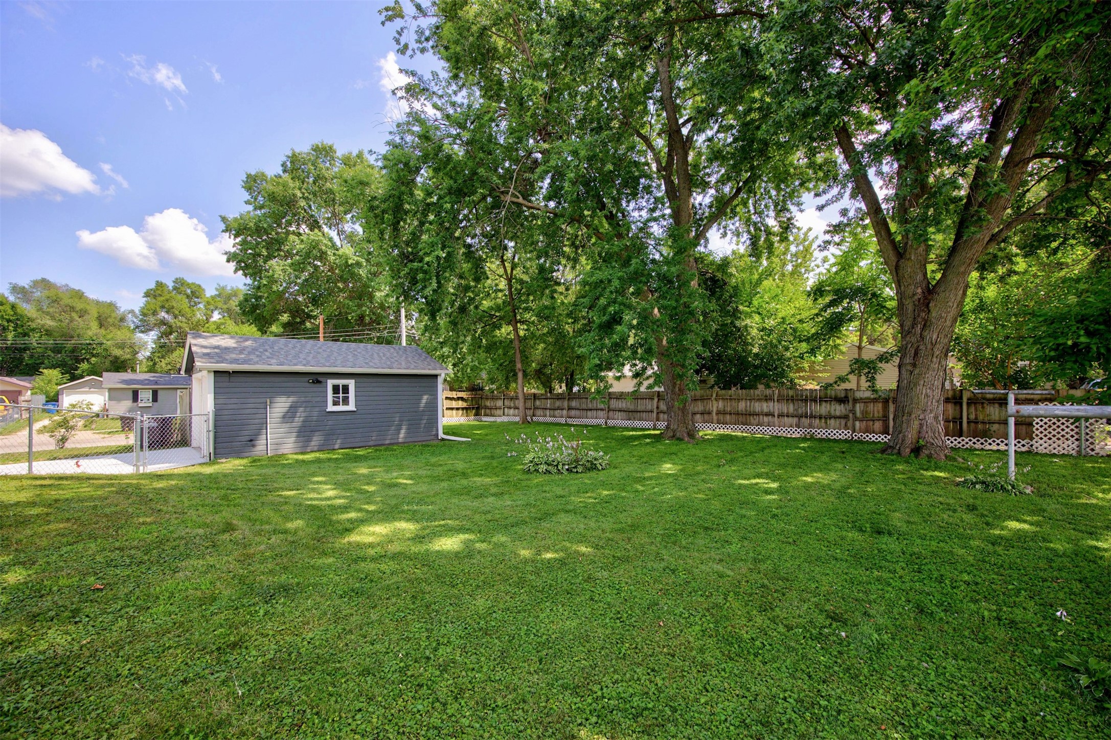 347 E Edison Avenue Property Photo 21