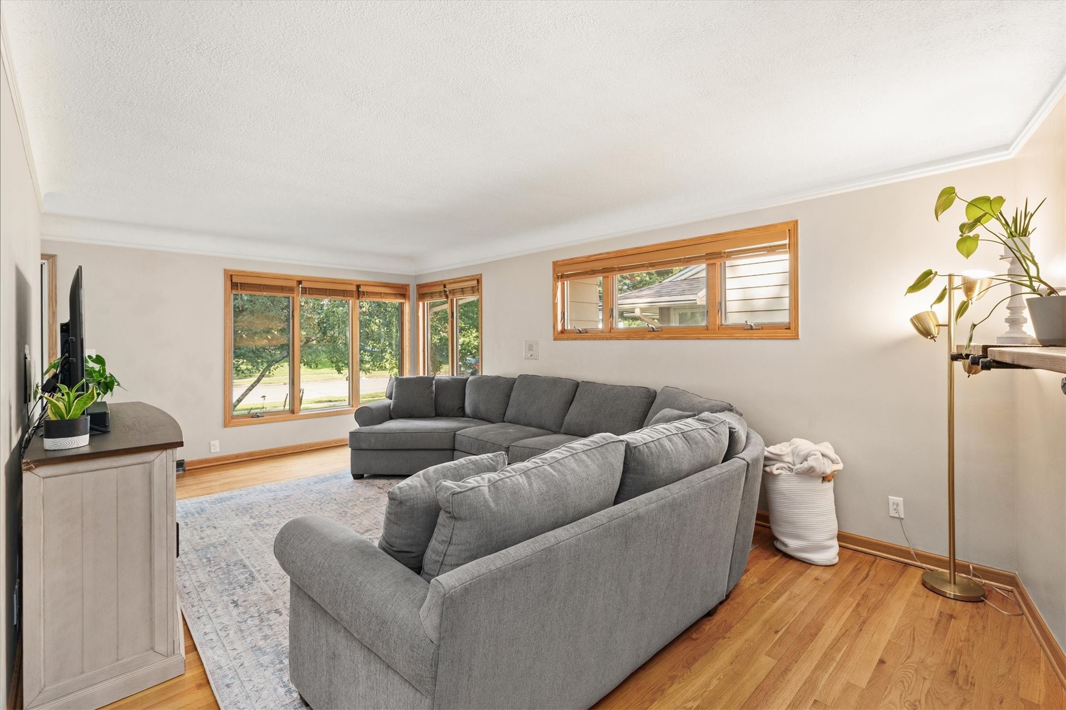 3937 Aurora Avenue Property Photo 5