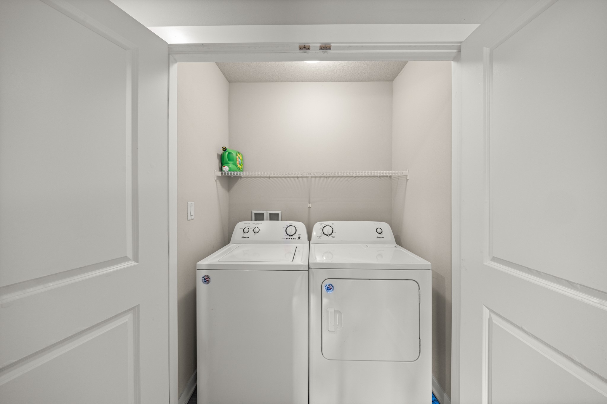 635 N N Street Property Photo 8