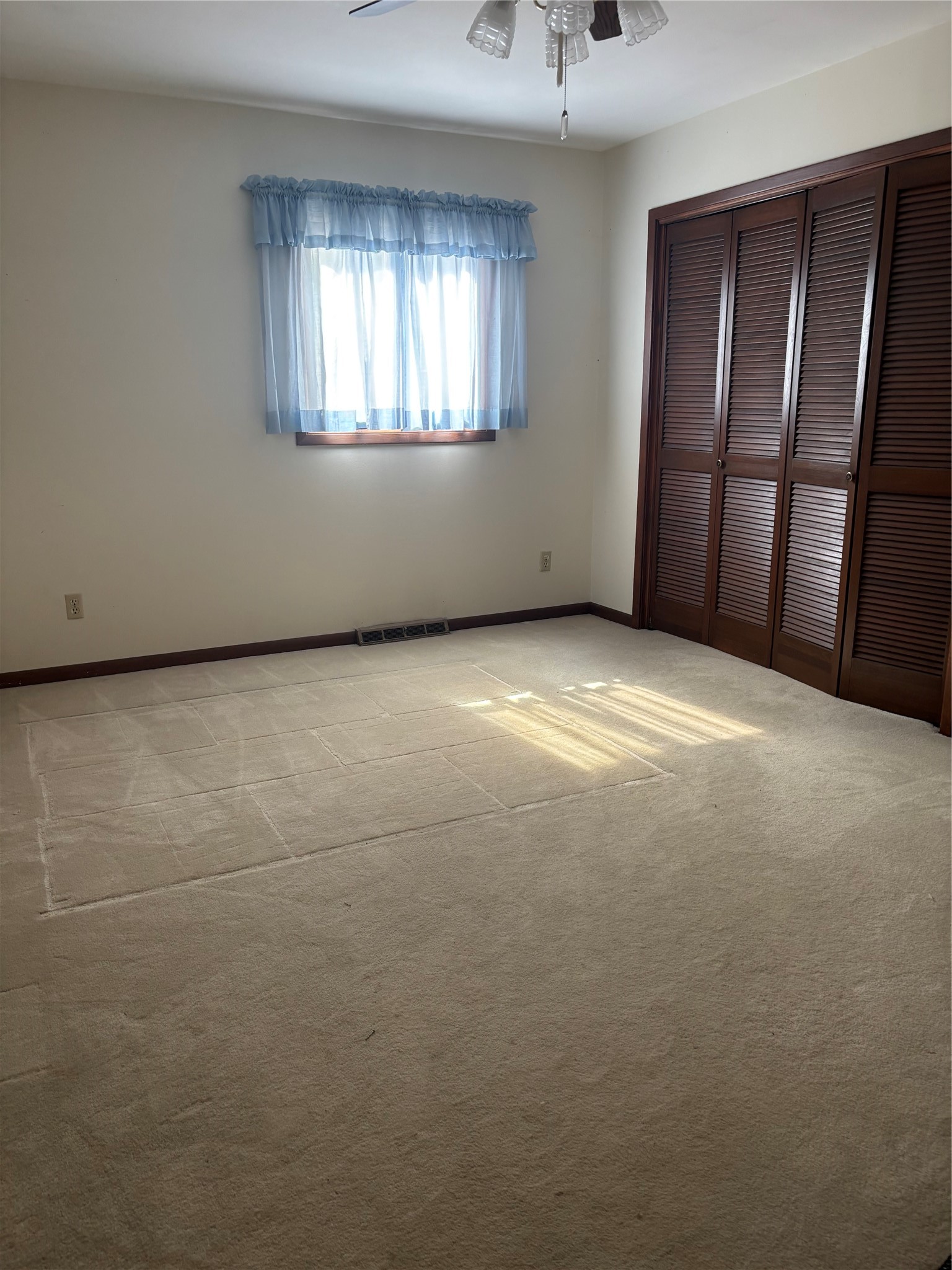 1101 Westview Drive Property Photo 8