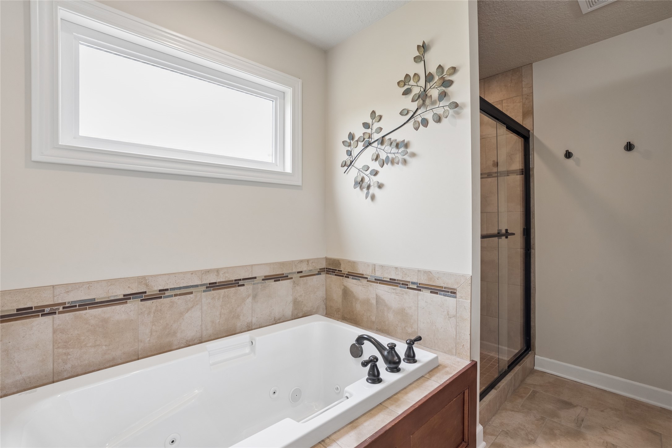 6614 Cheldon Court Property Photo 19