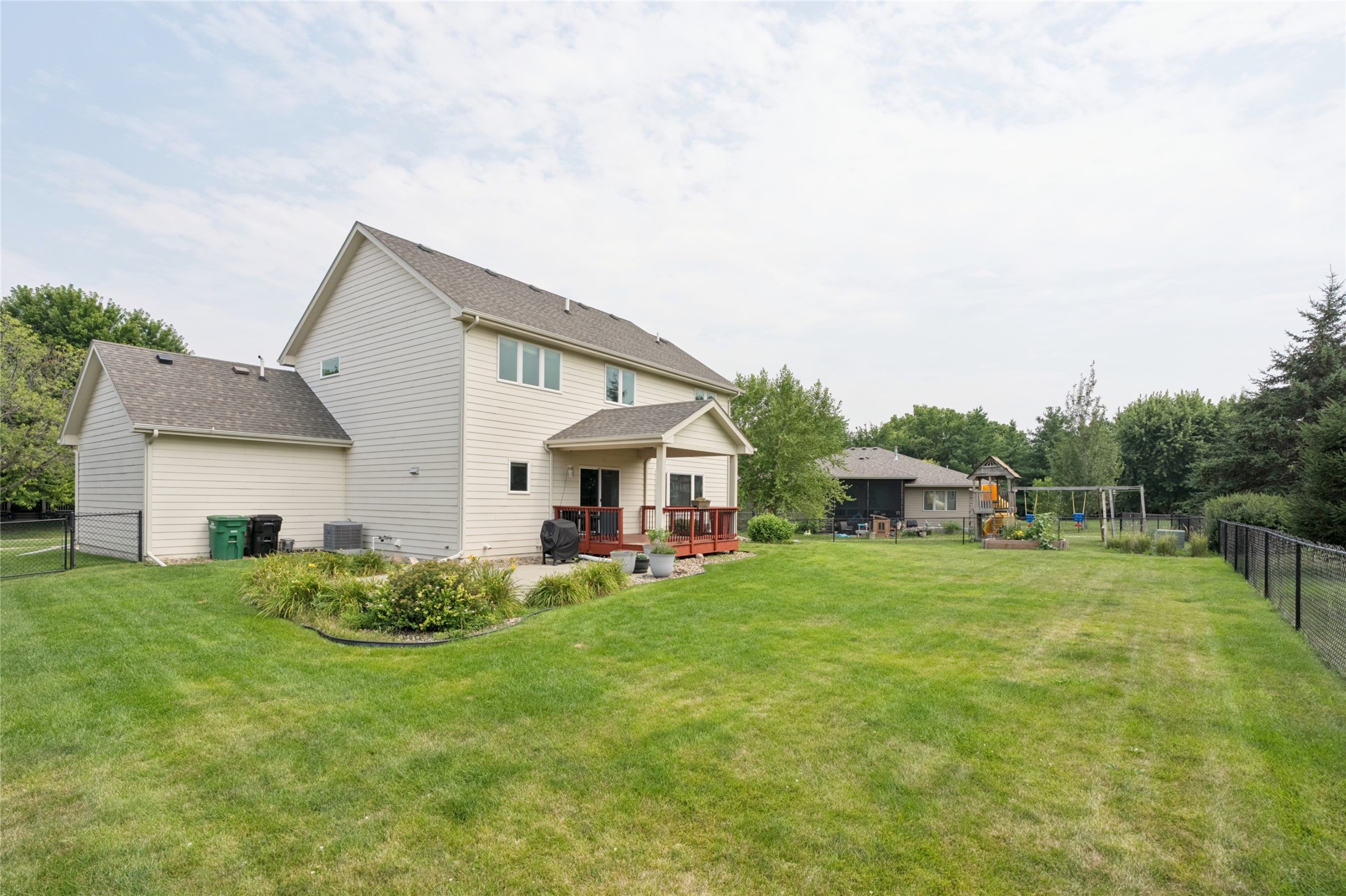6614 Cheldon Court Property Photo 34