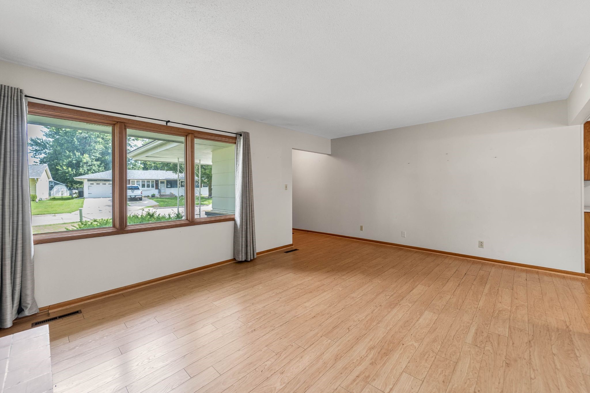 1309 S 11th Avenue E Property Photo 7
