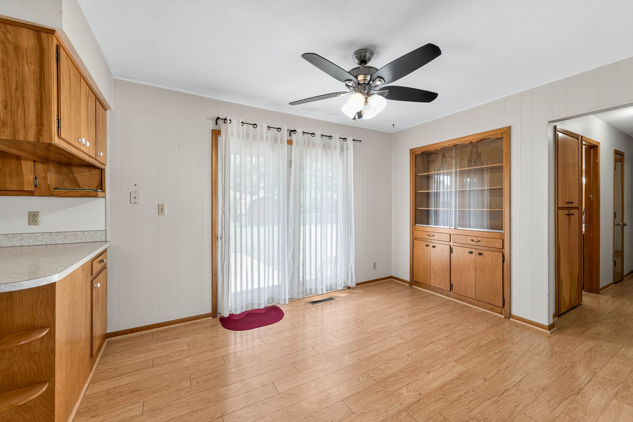 1309 S 11th Avenue E Property Photo 9