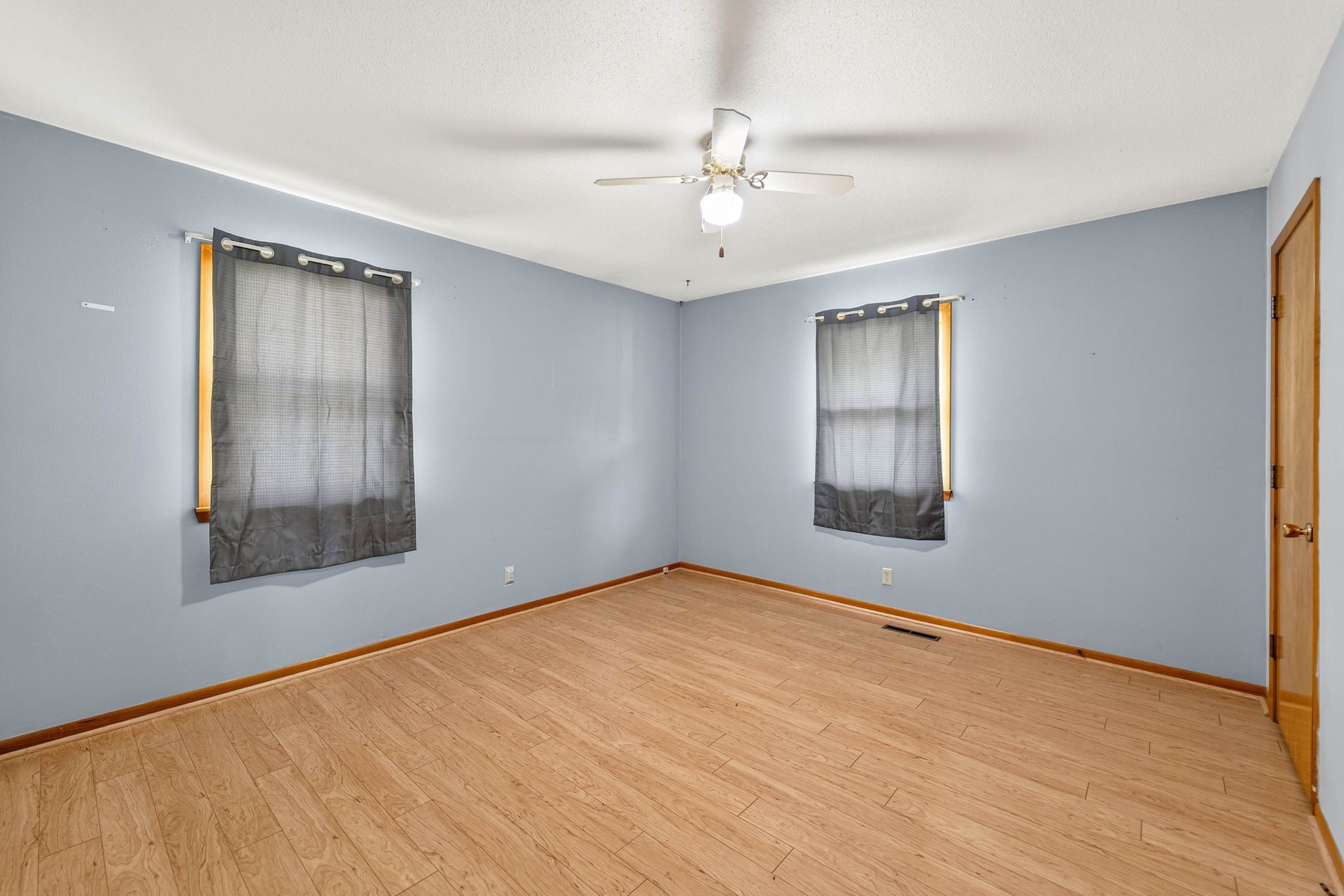 1309 S 11th Avenue E Property Photo 21