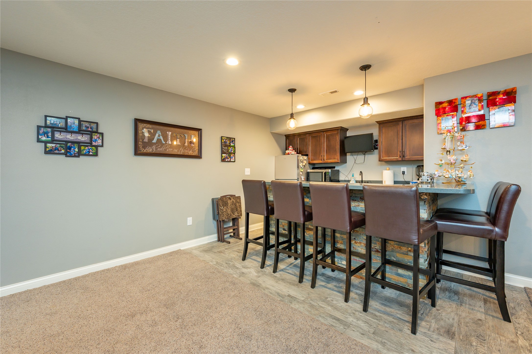 1380 E Pine Ridge Drive Property Photo 18