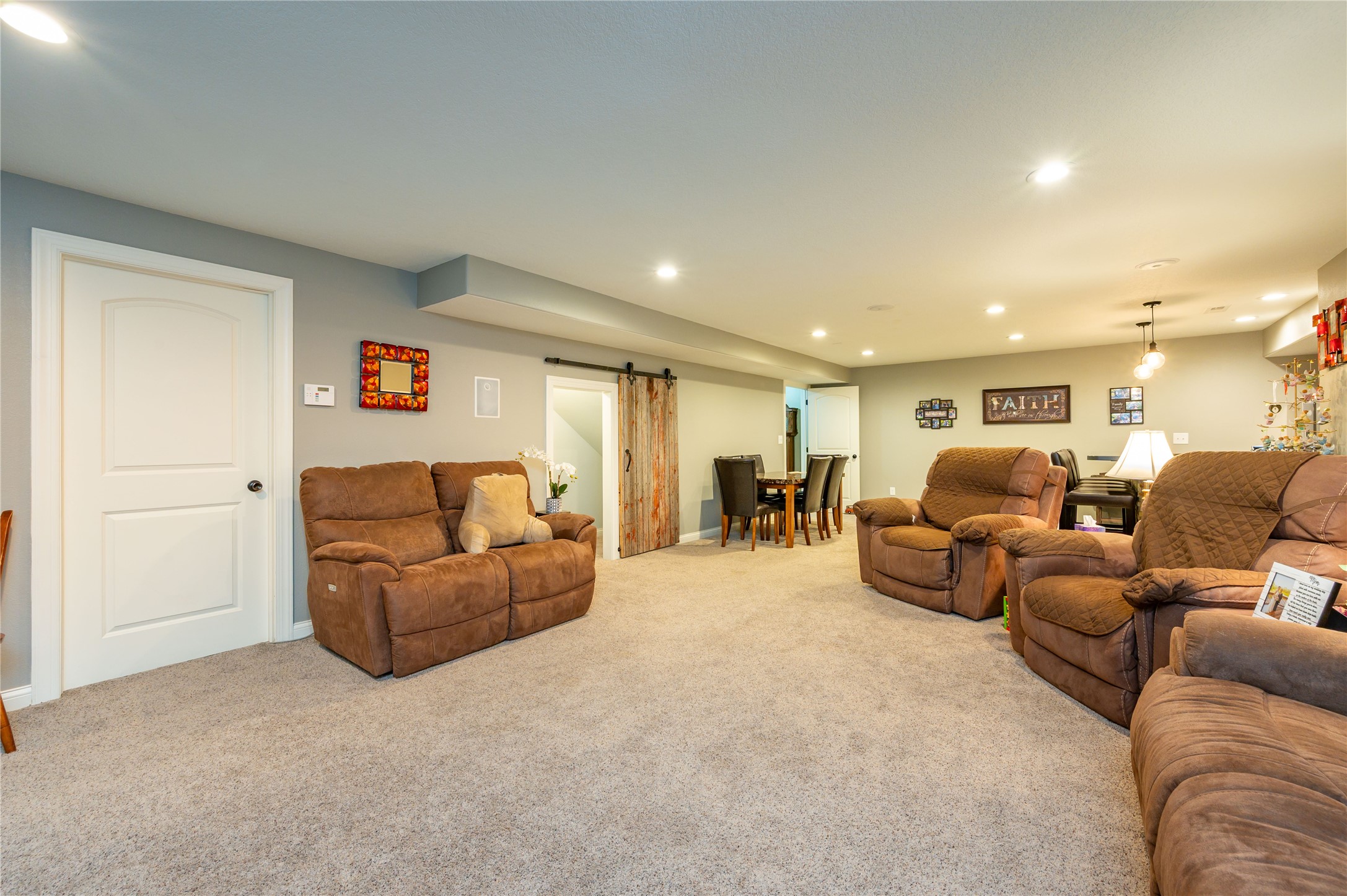 1380 E Pine Ridge Drive Property Photo 22