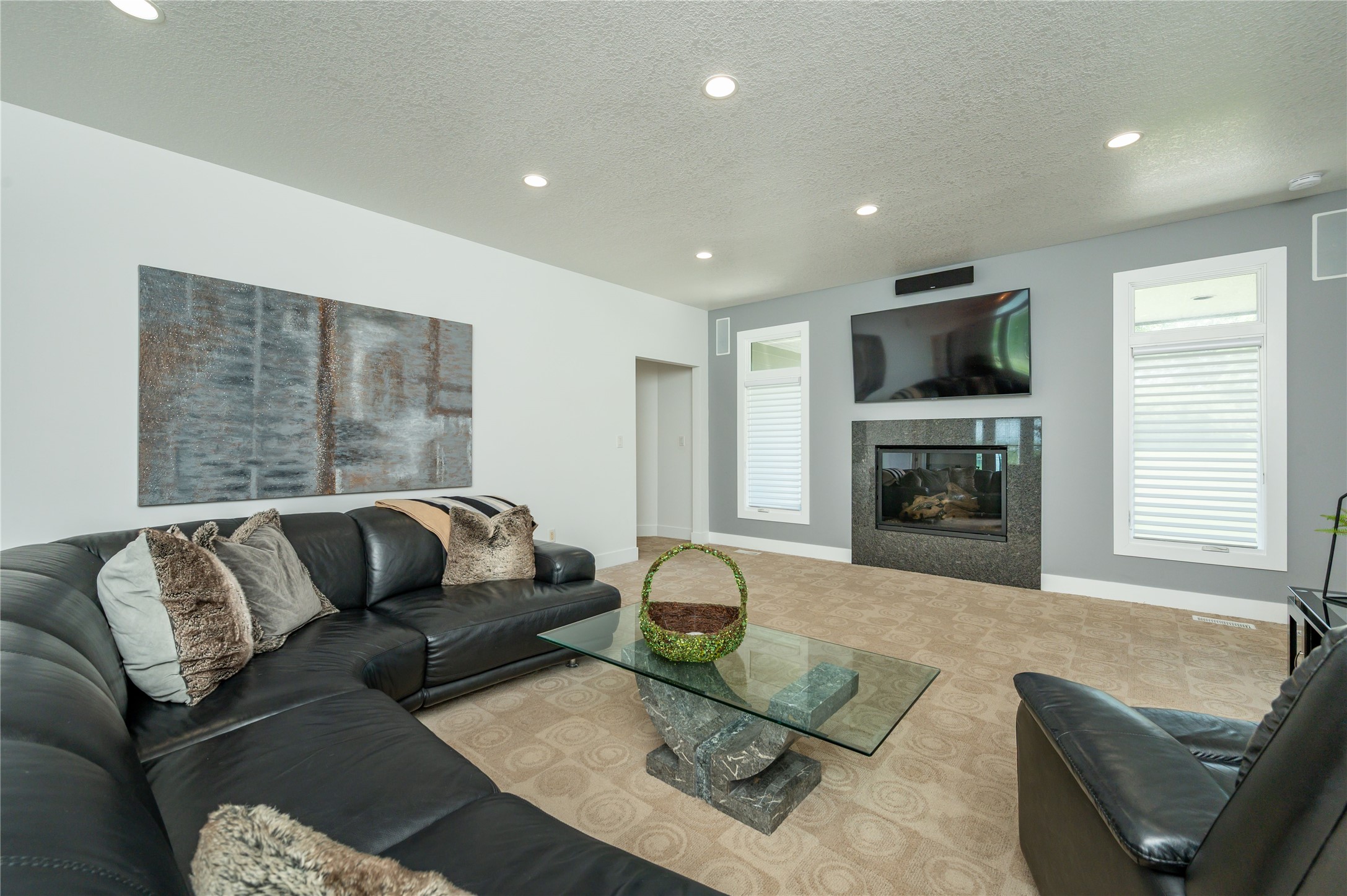 8248 Buchanan Trail Property Photo 12