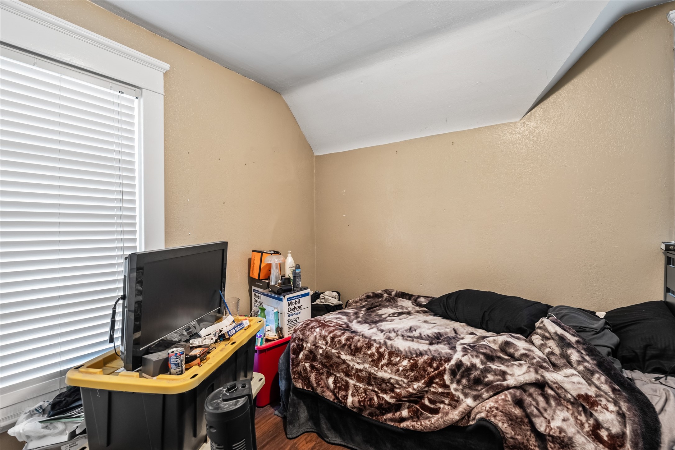 107 Riverside Street Property Photo 19