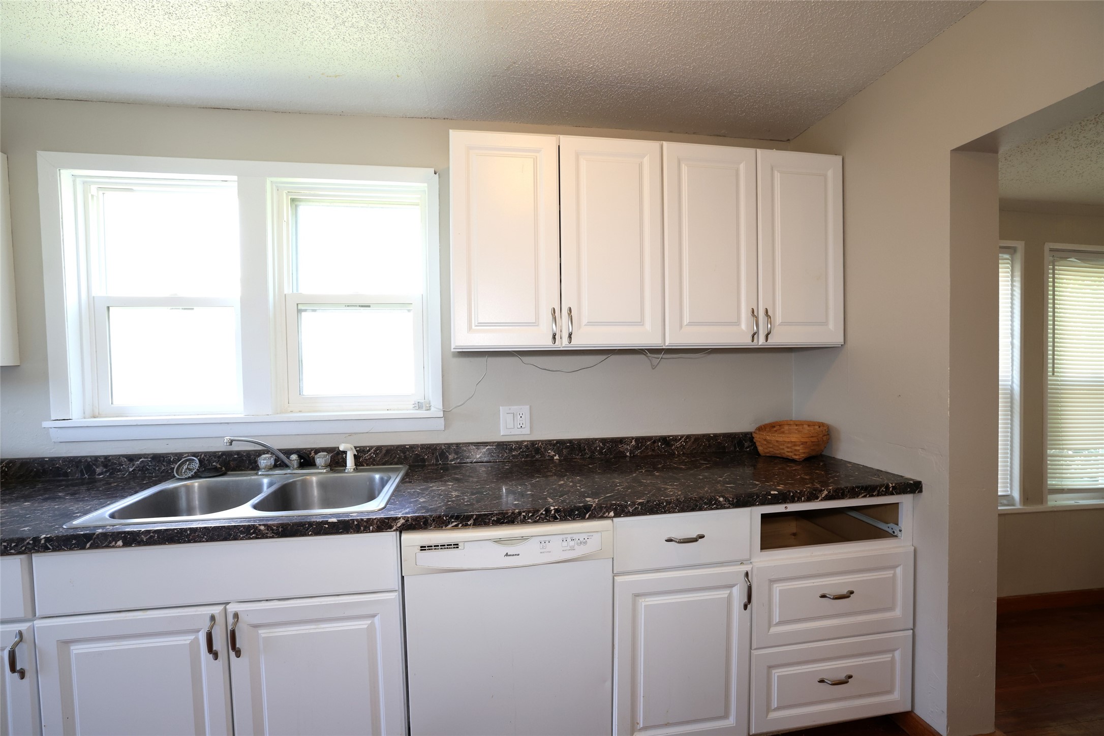 415 Marshall Street Property Photo 15