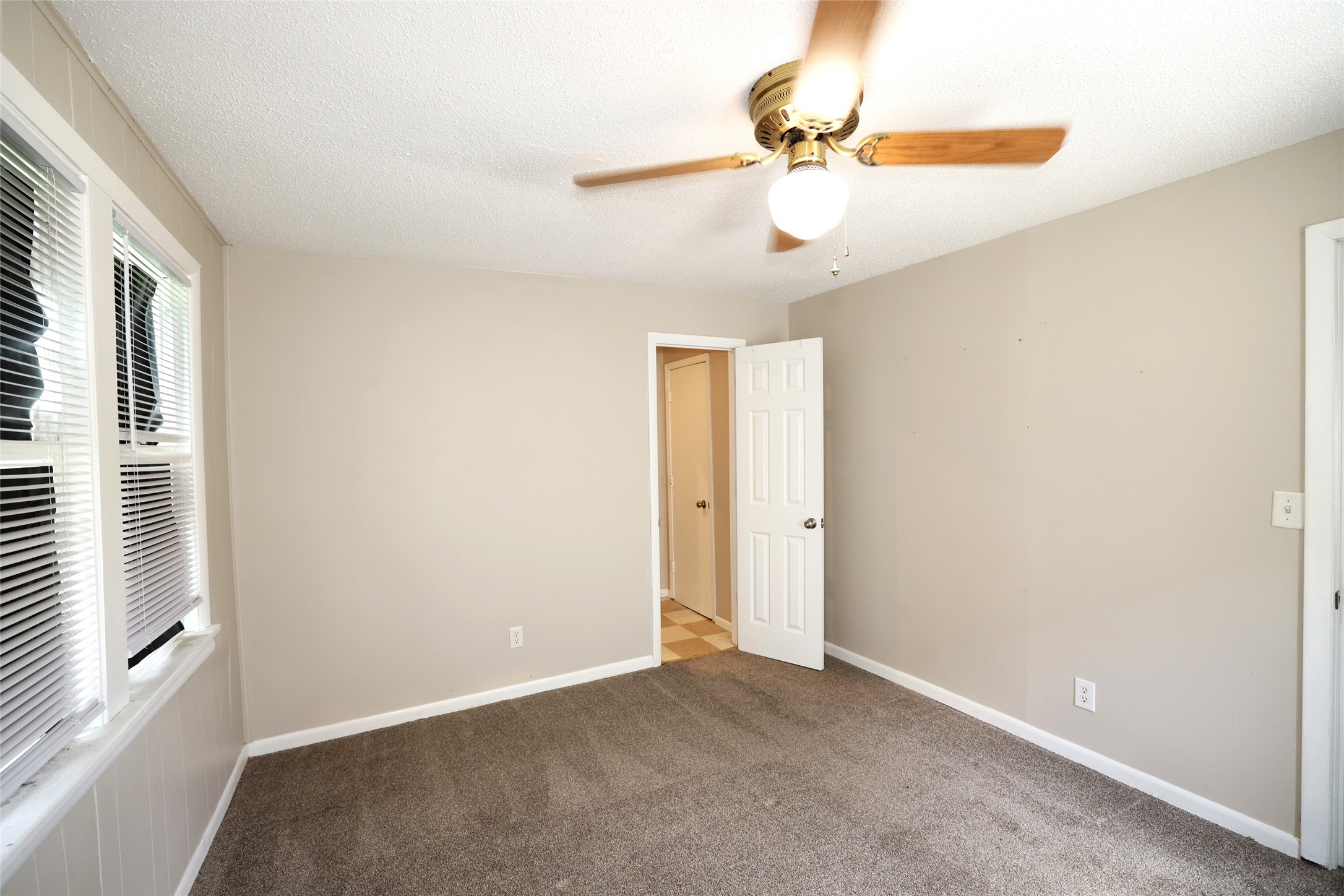 415 Marshall Street Property Photo 23