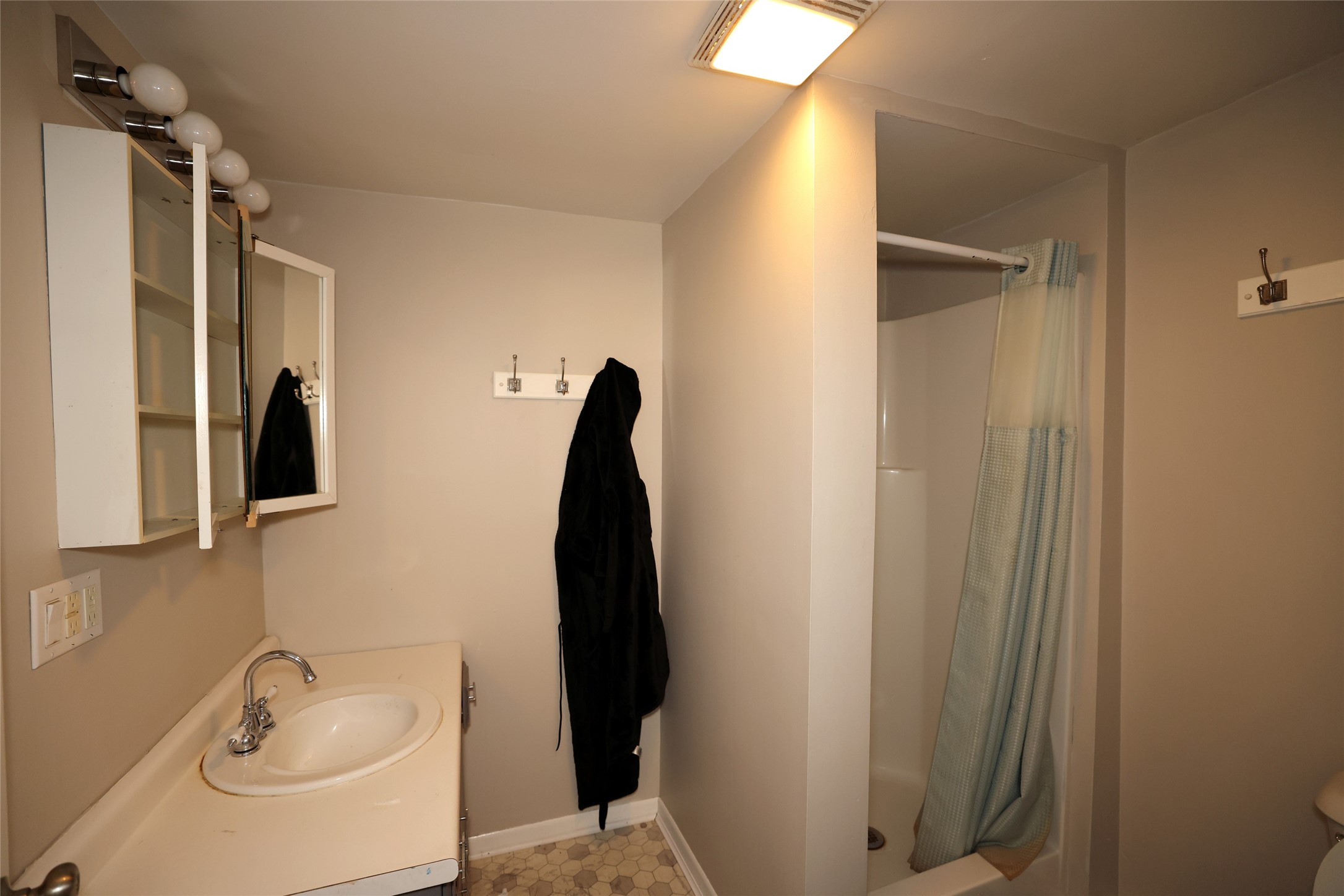 415 Marshall Street Property Photo 29