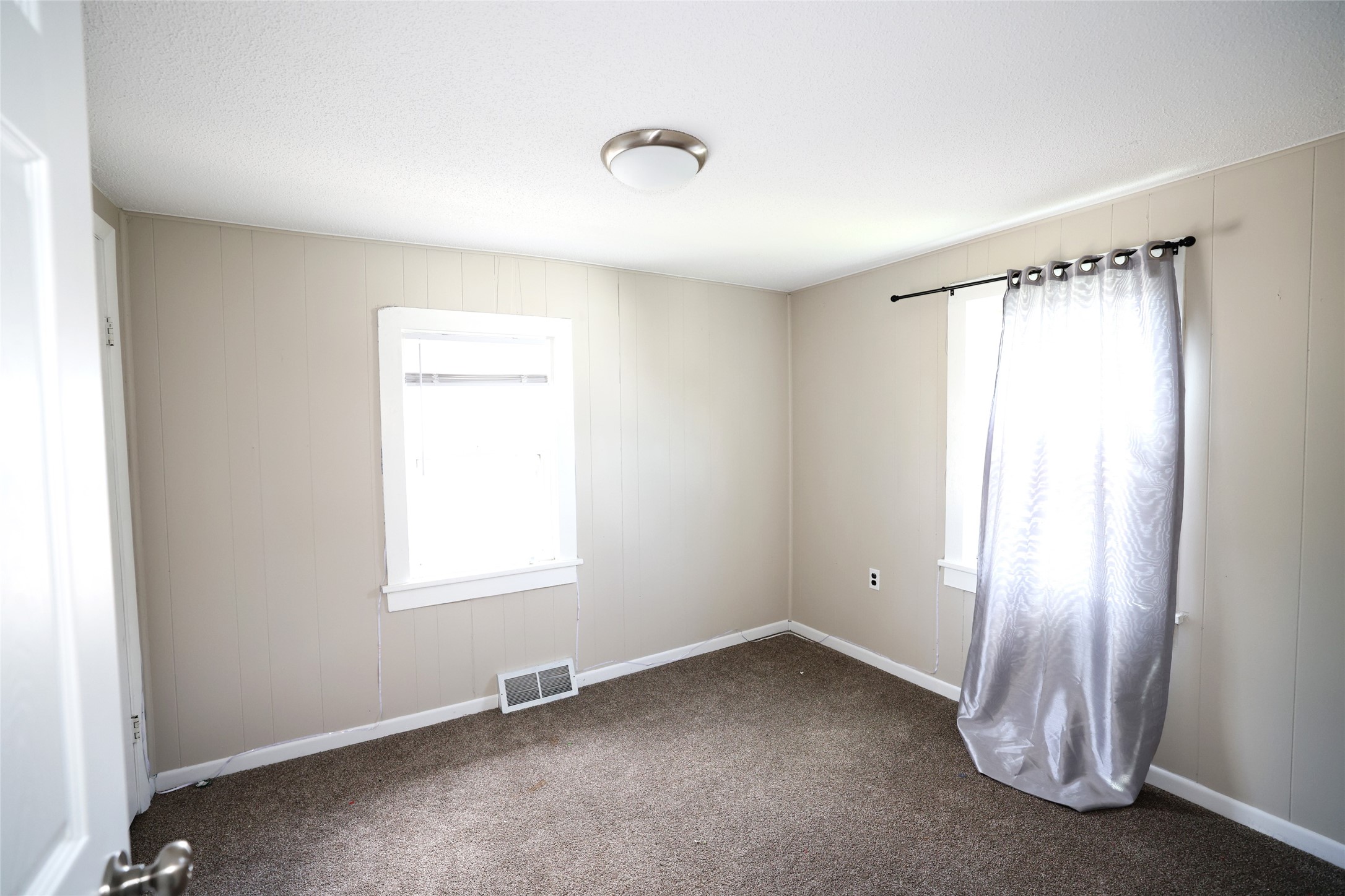 415 Marshall Street Property Photo 31