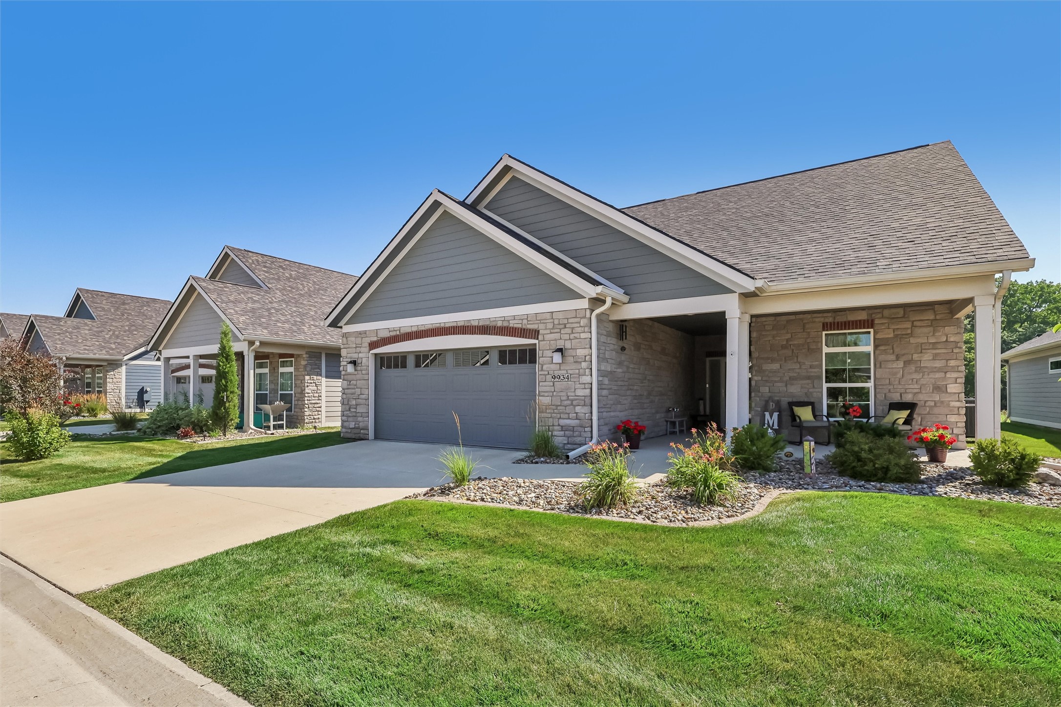 9934 Alexander Circle Property Photo 1