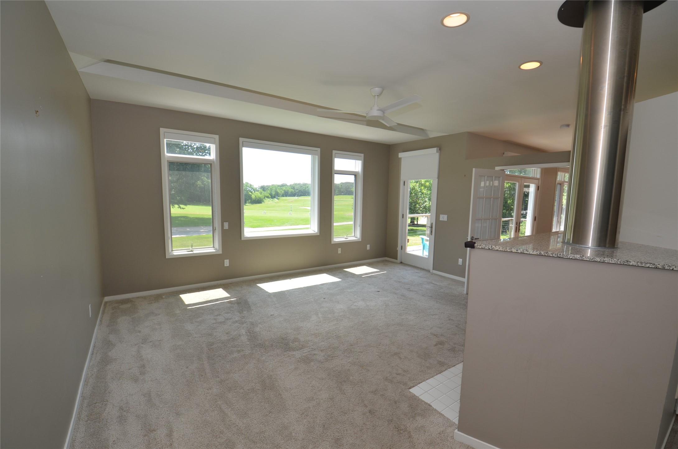 1112 Glen Oaks Drive Property Photo 13