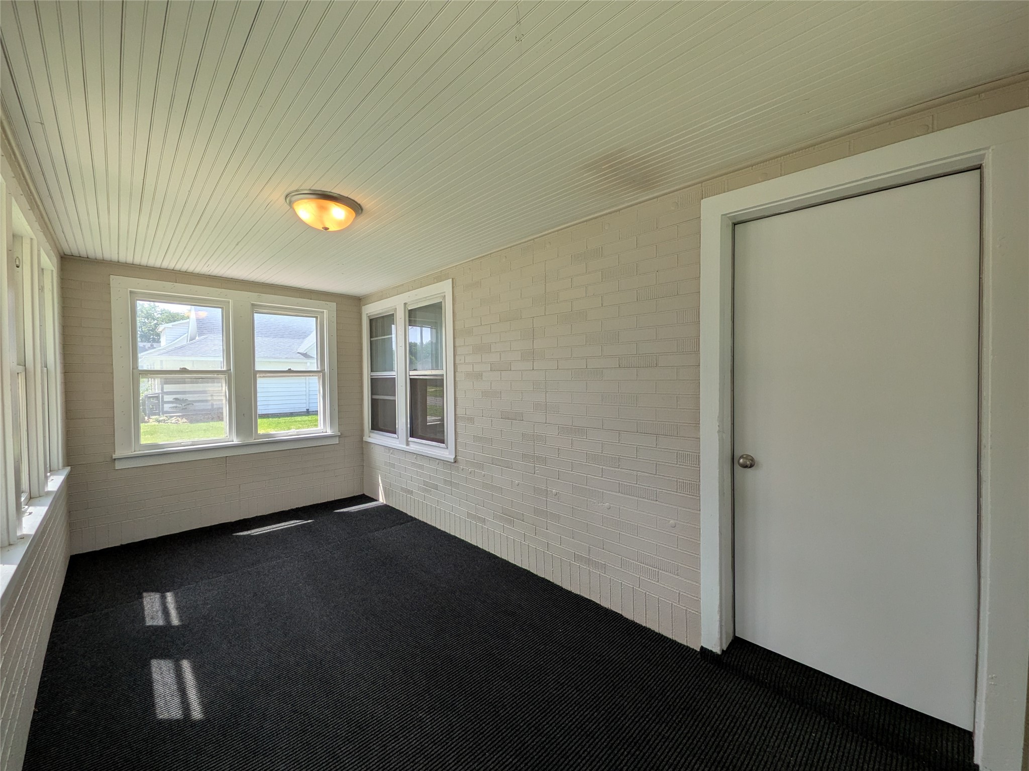 240 E Dunham Avenue Property Photo 10