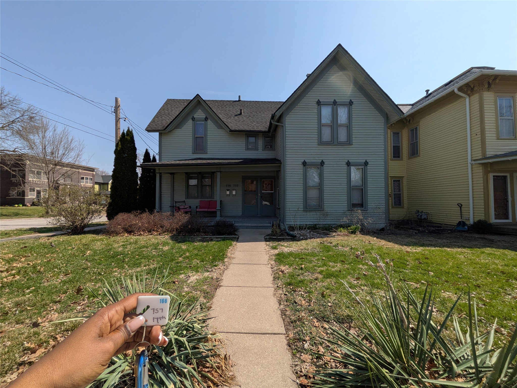 757 17th Street Property Photo 1