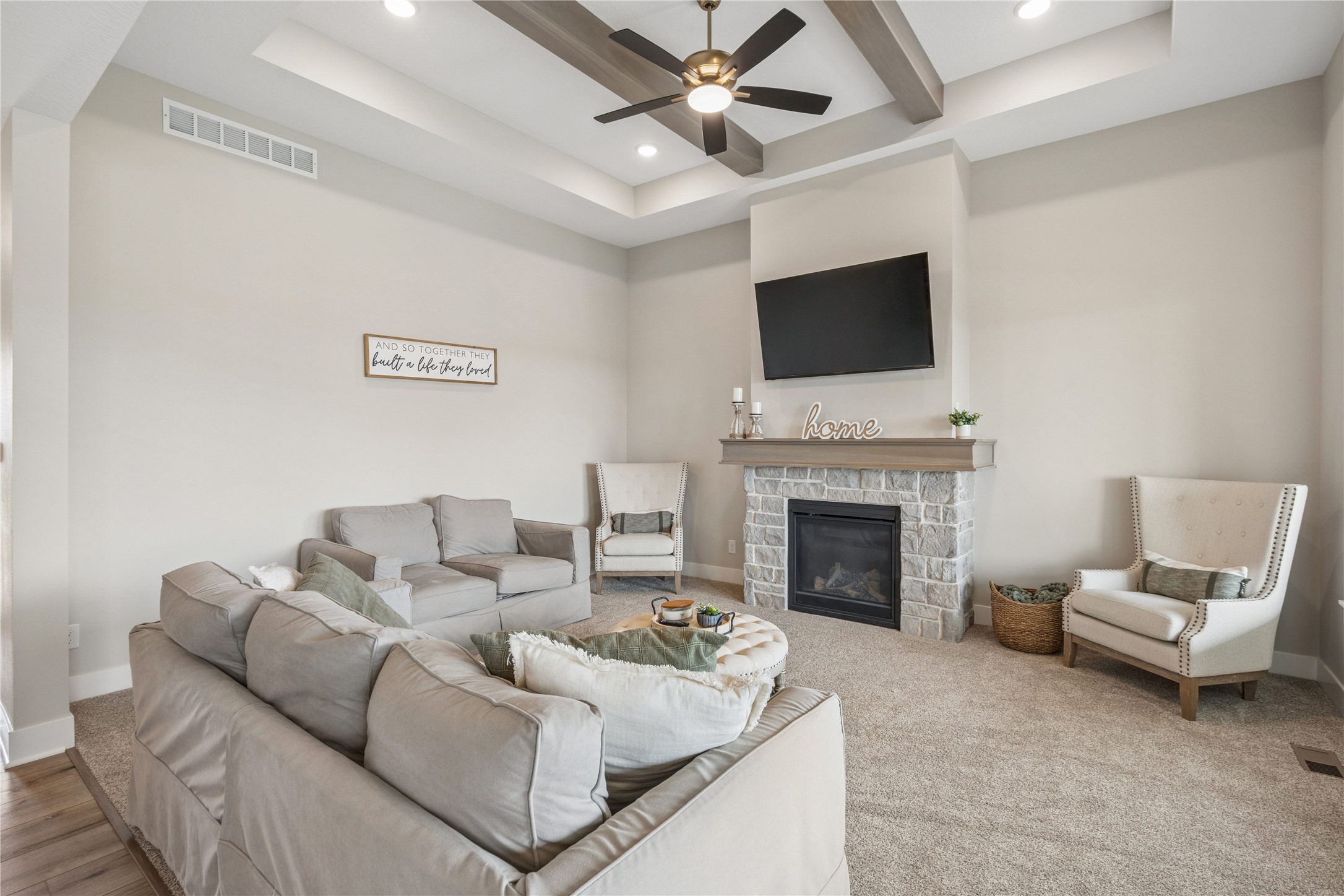 2105 Timberview Drive Property Photo 4