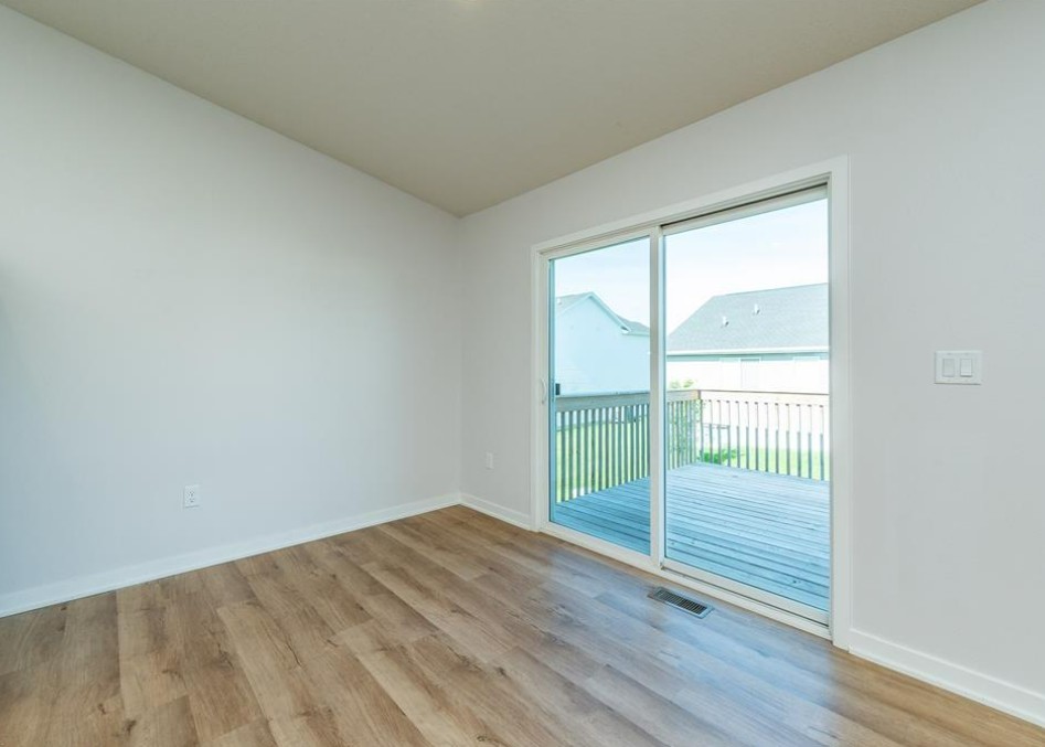 3040 Darling Road Property Photo 6