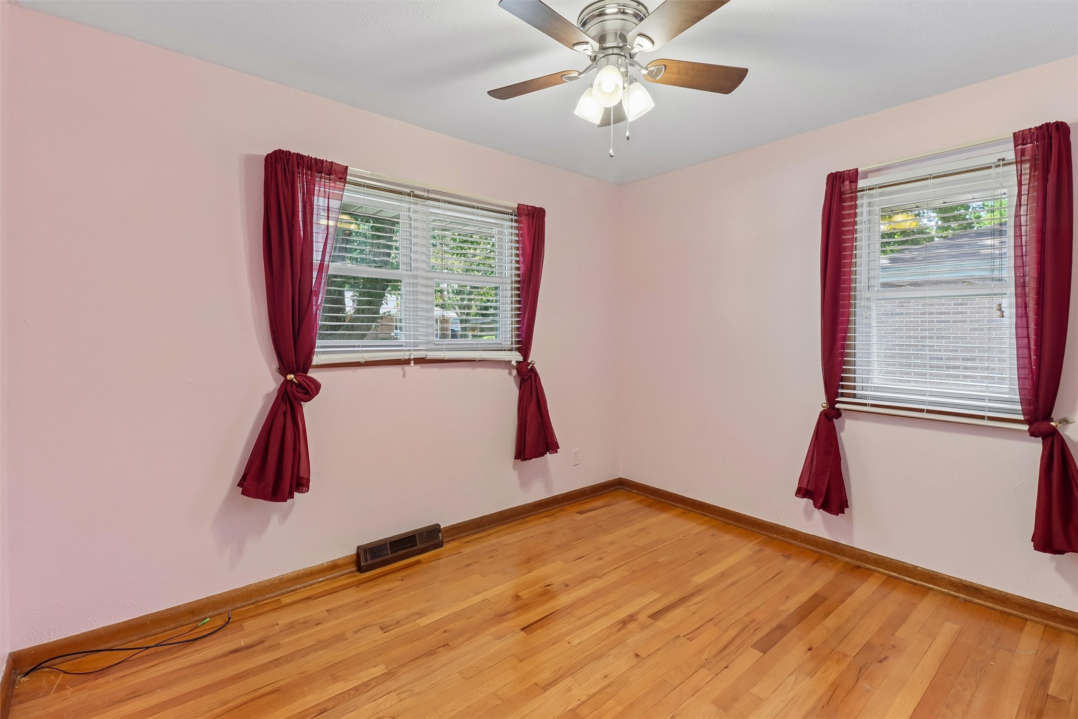 1111 N D Street Property Photo 10