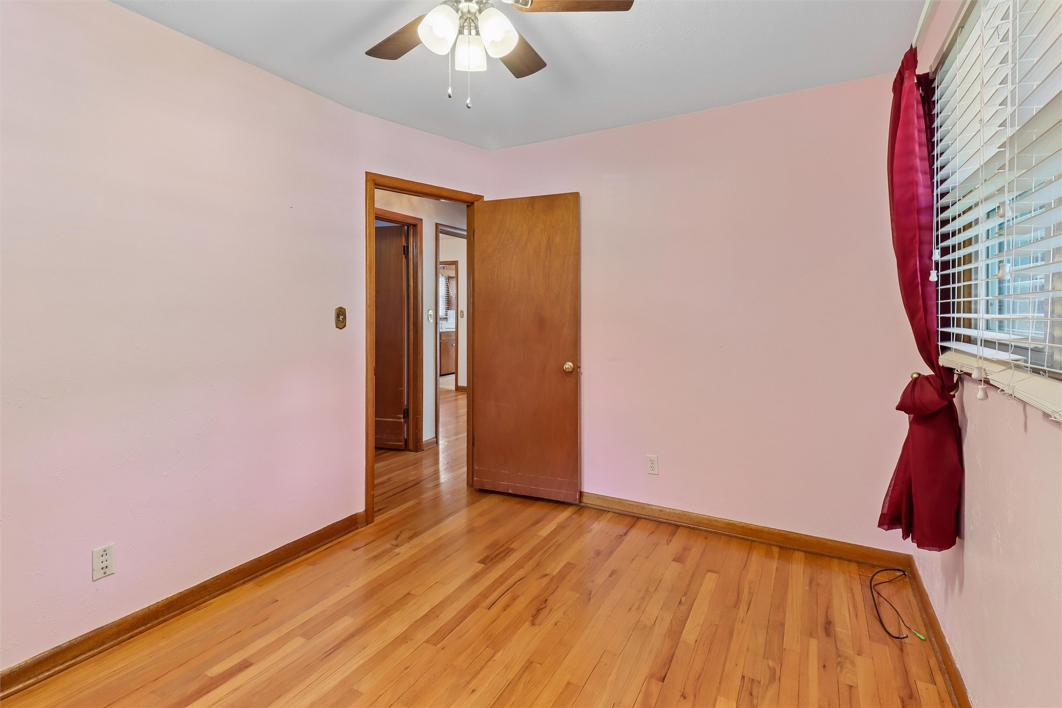 1111 N D Street Property Photo 11