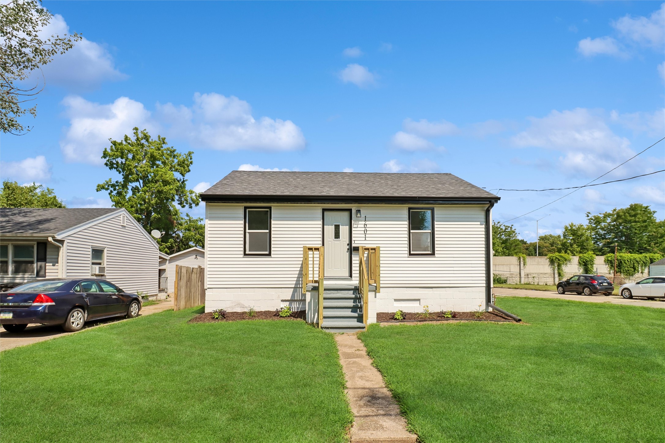 1601 E 21st Street Property Photo 1