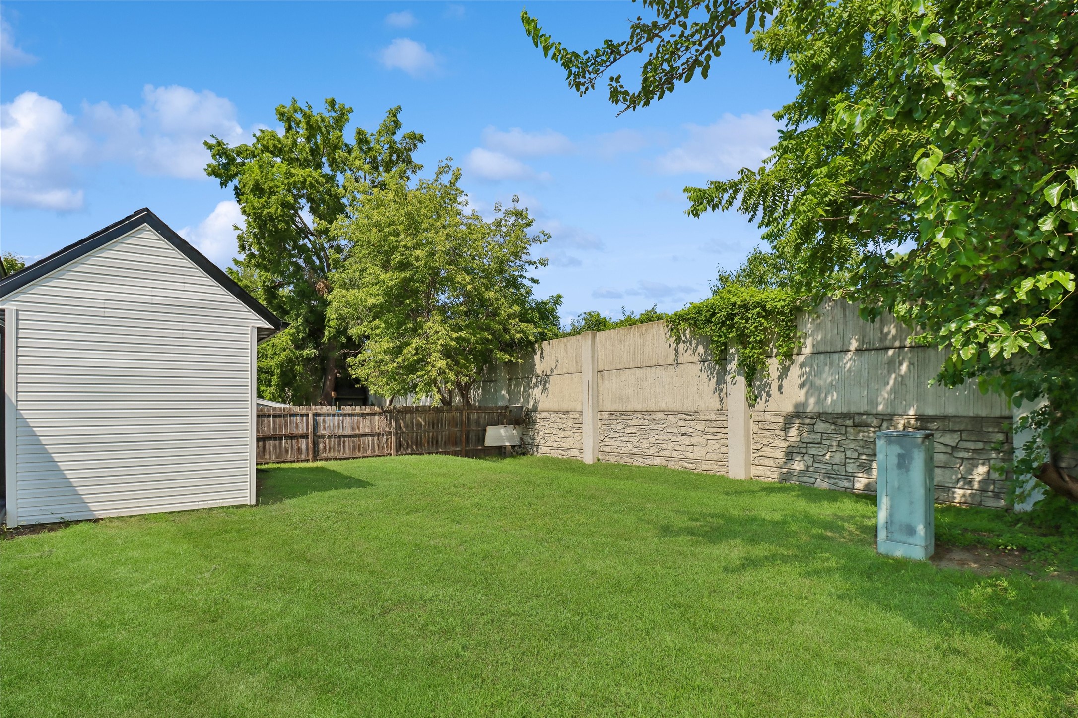 1601 E 21st Street Property Photo 18
