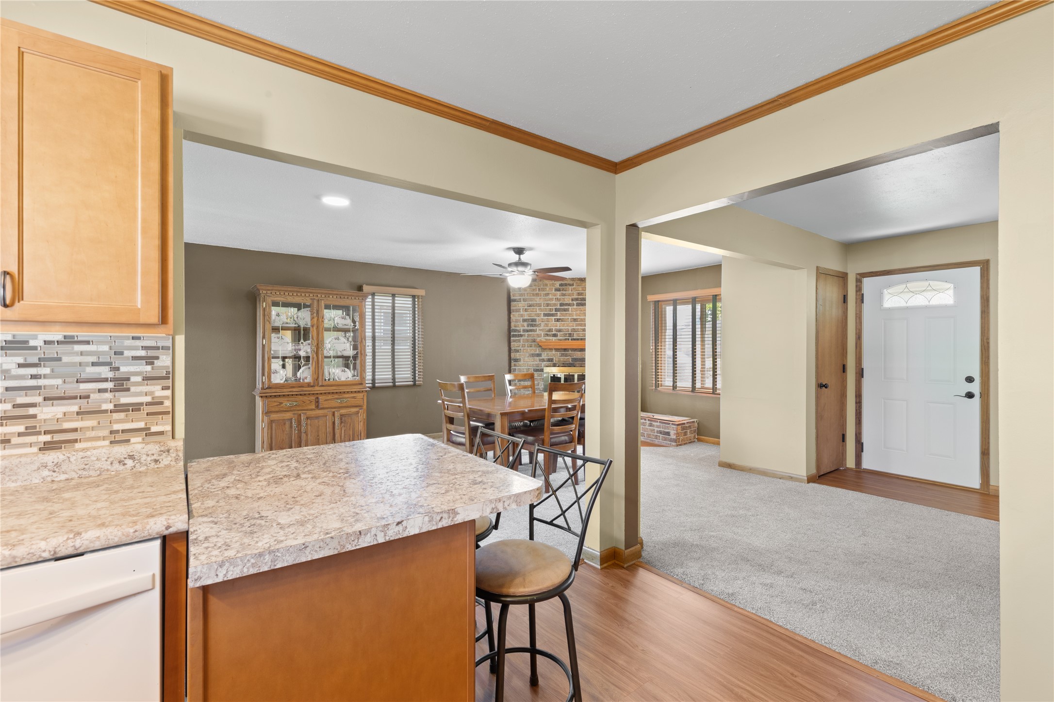 8022 Suncrest Drive Property Photo 3