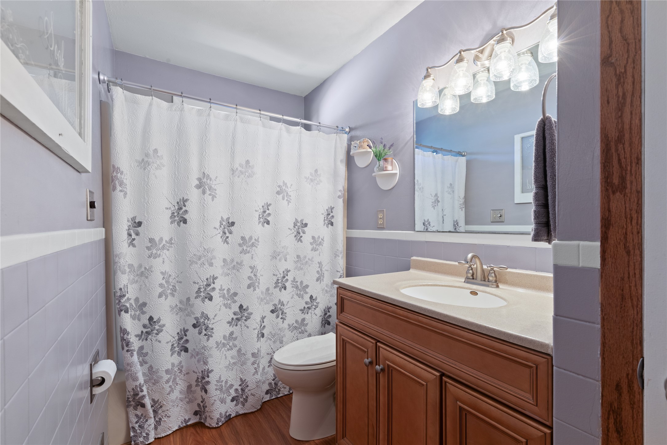 8022 Suncrest Drive Property Photo 13