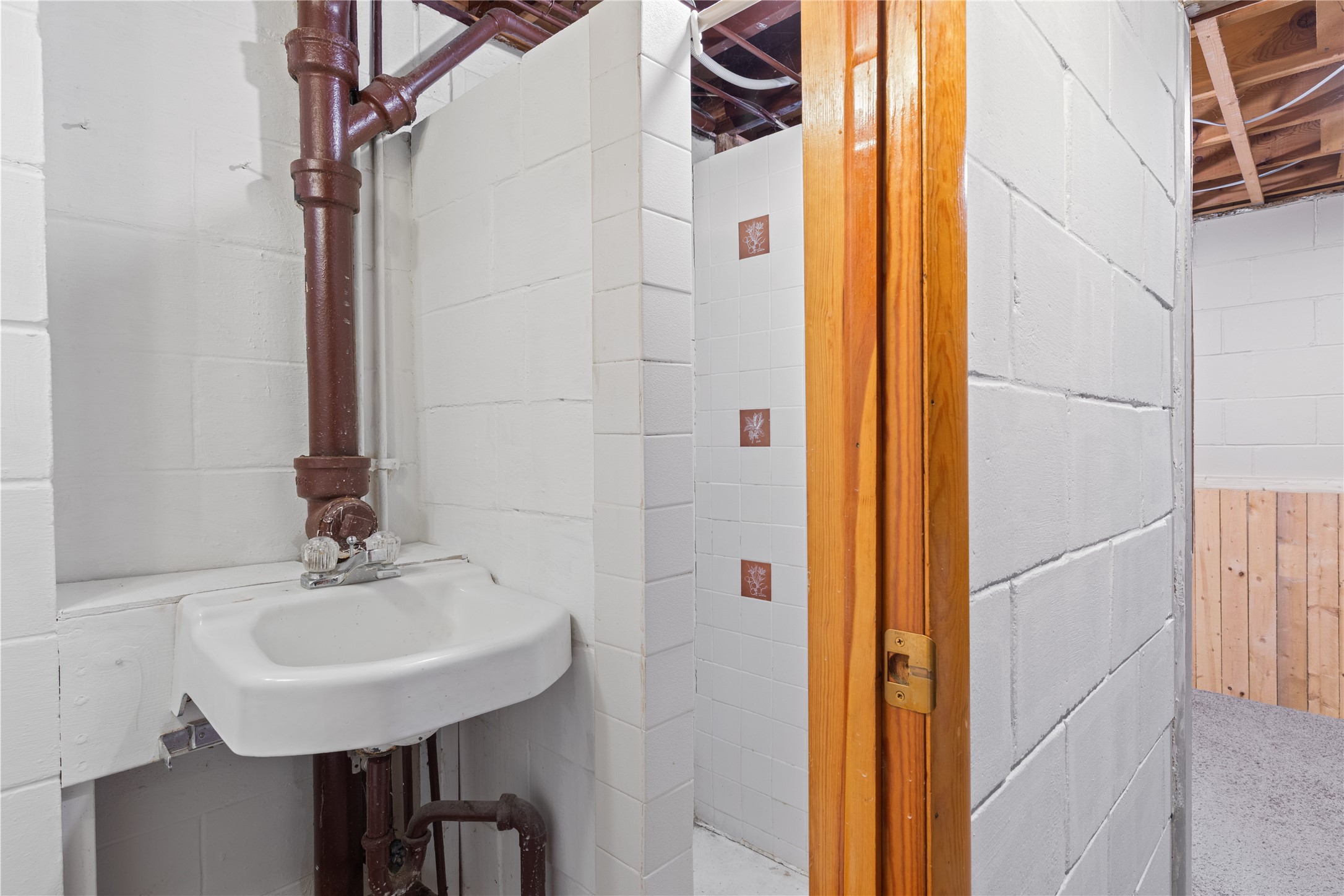8022 Suncrest Drive Property Photo 23