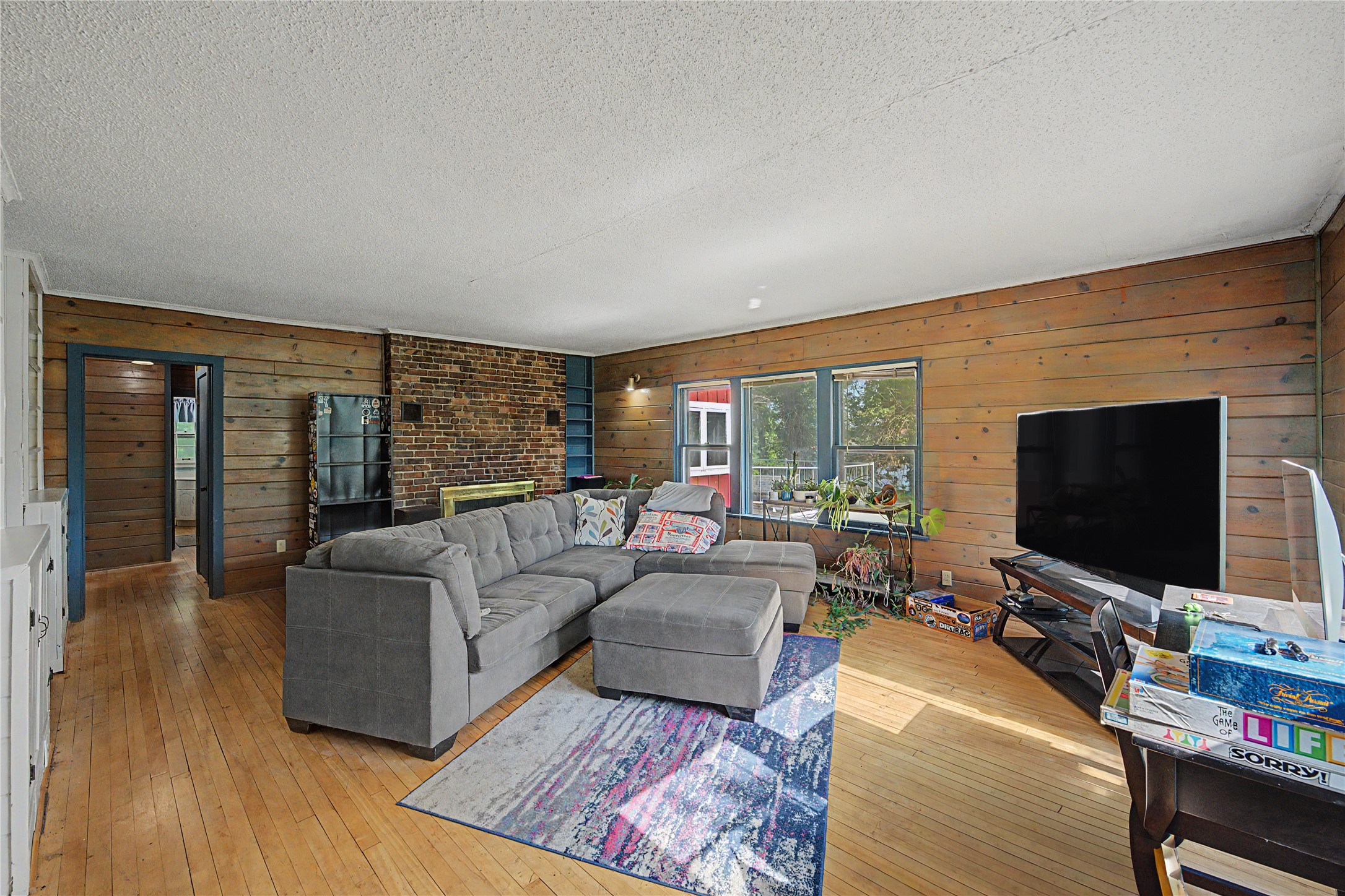 217 Franklin Avenue Property Photo 8