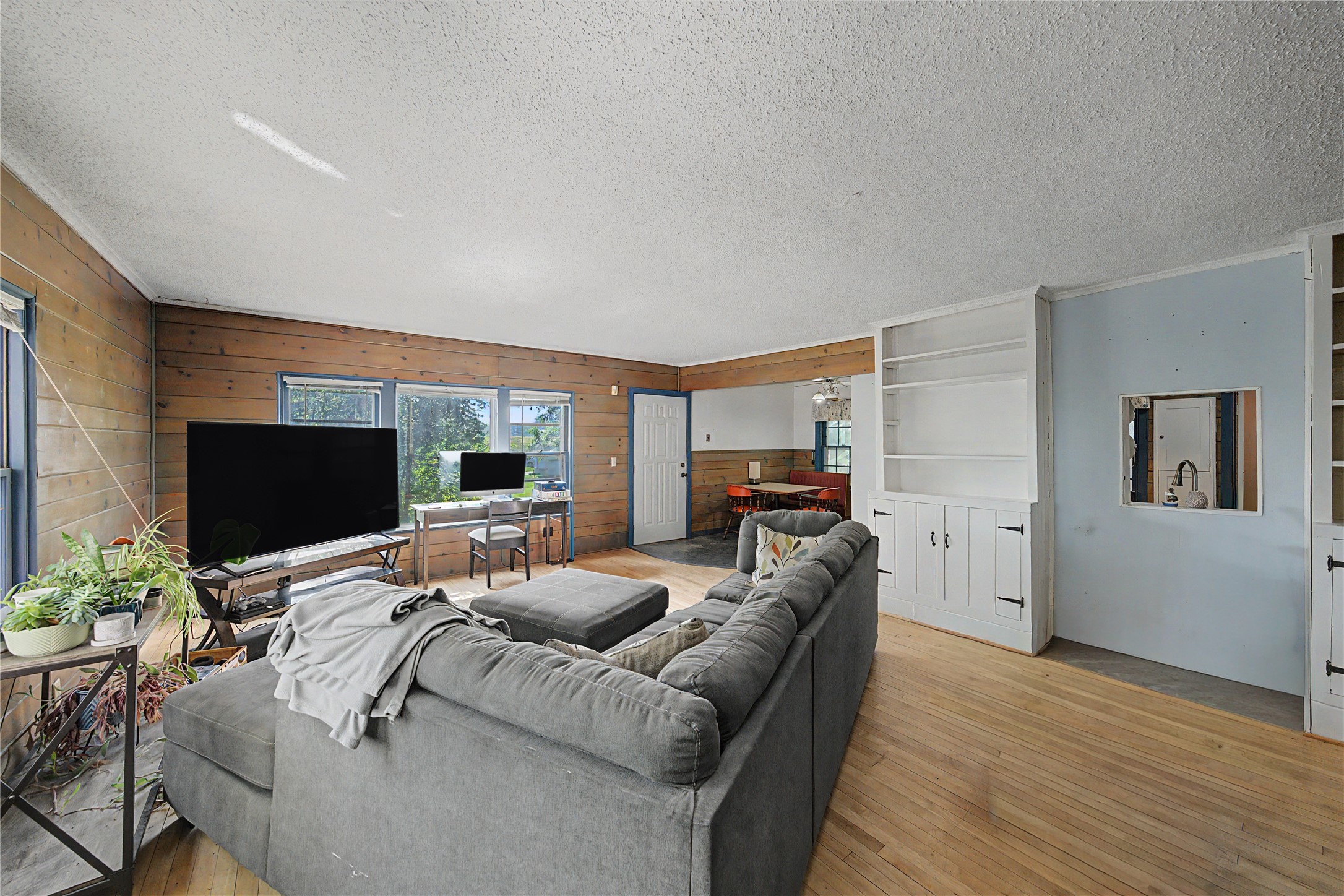 217 Franklin Avenue Property Photo 10
