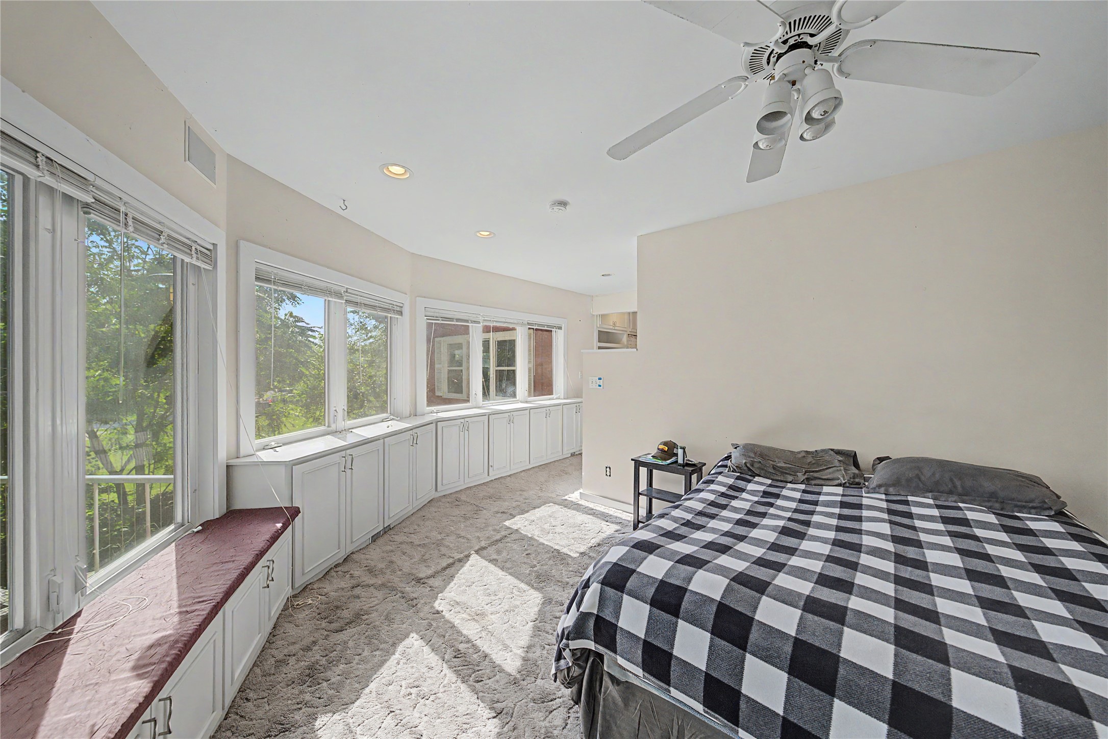 217 Franklin Avenue Property Photo 14