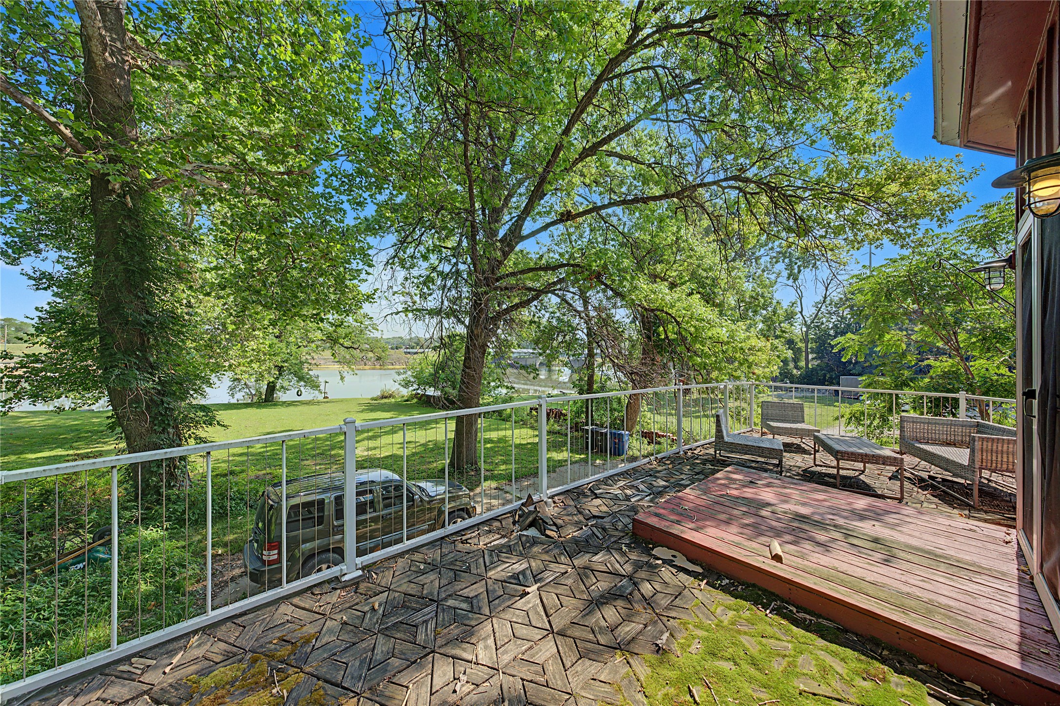 217 Franklin Avenue Property Photo 17