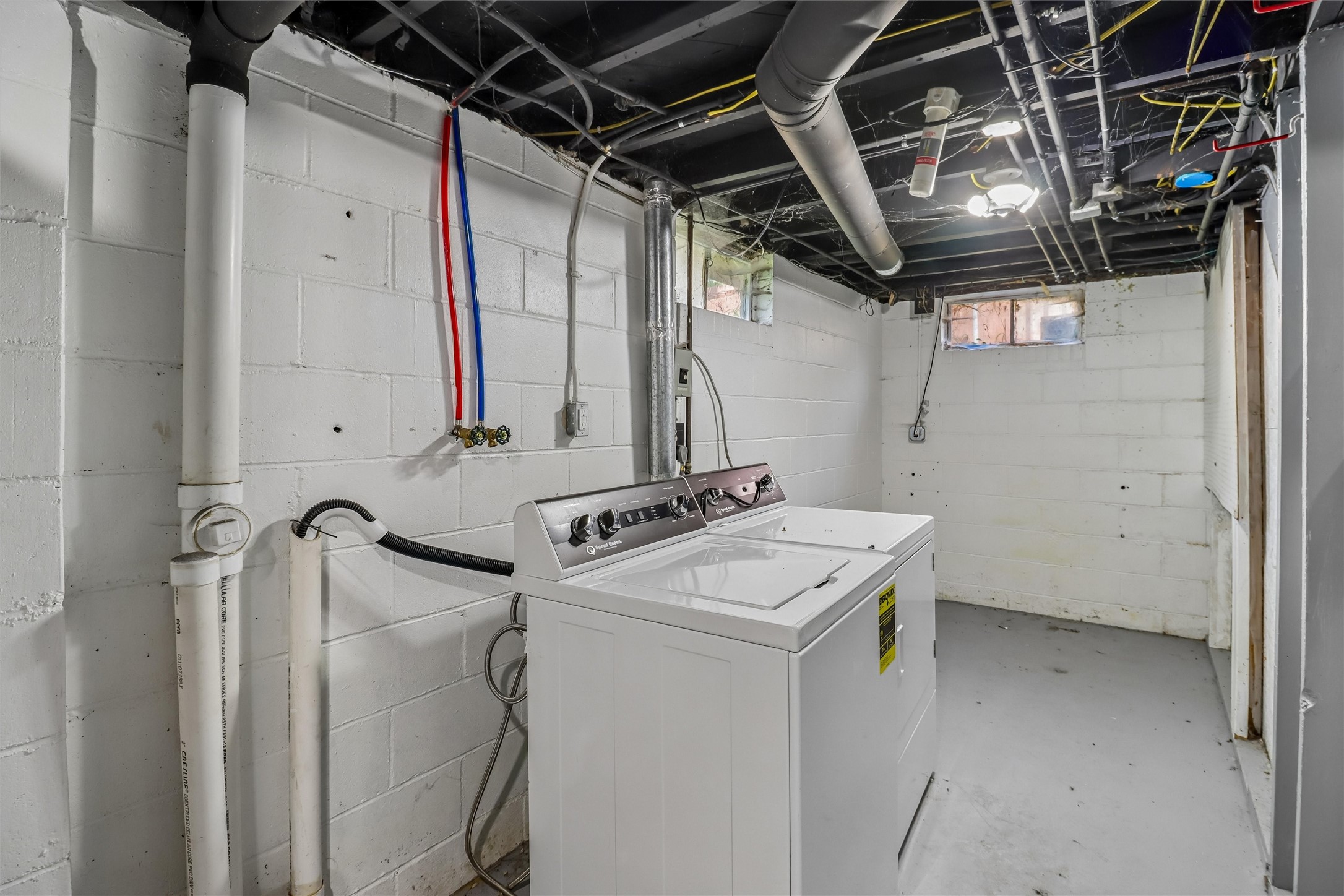 2012 E 27th Street Property Photo 12