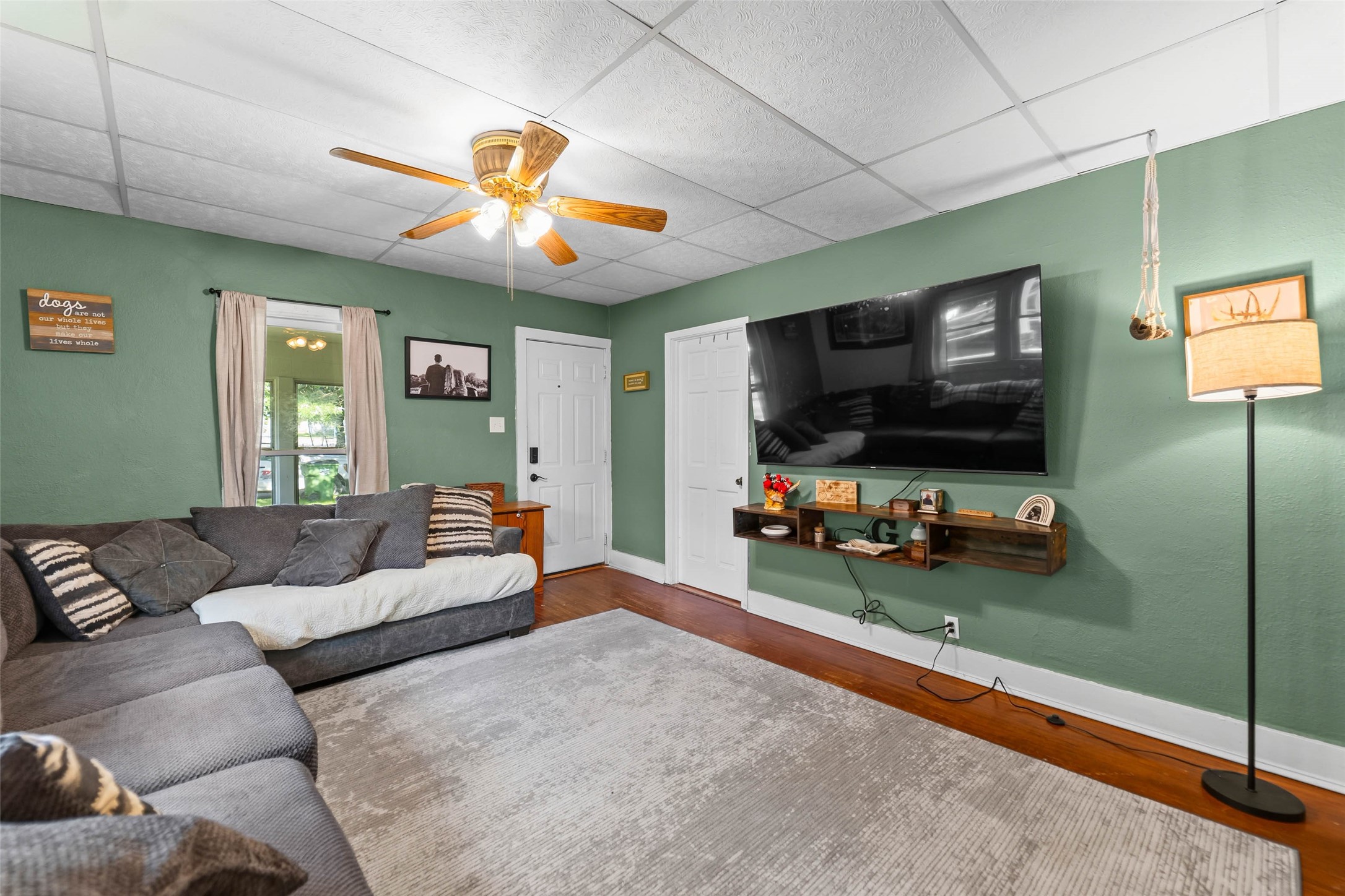 1221 Carroll Street Property Photo 4