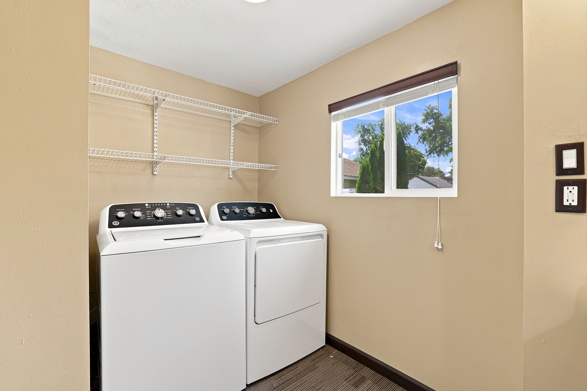 1322 Bundy Street Property Photo 14