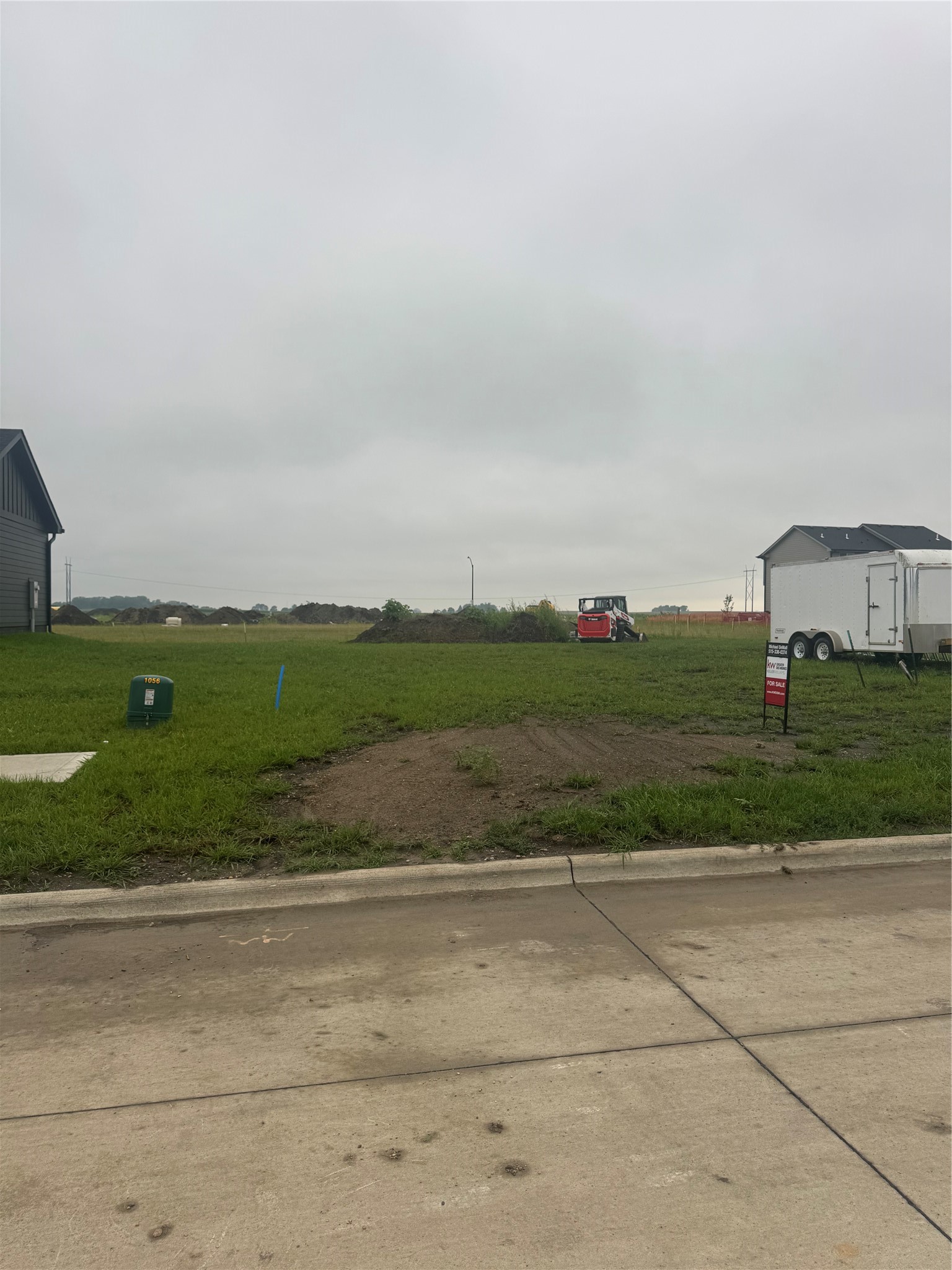 1056 Sw Cattail Road Property Photo 2