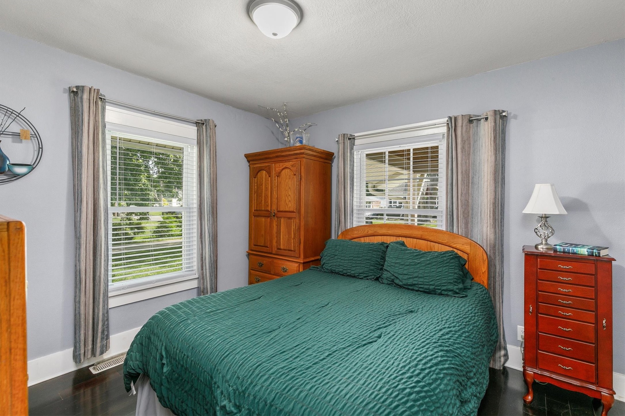 2322 45th Street Property Photo 13