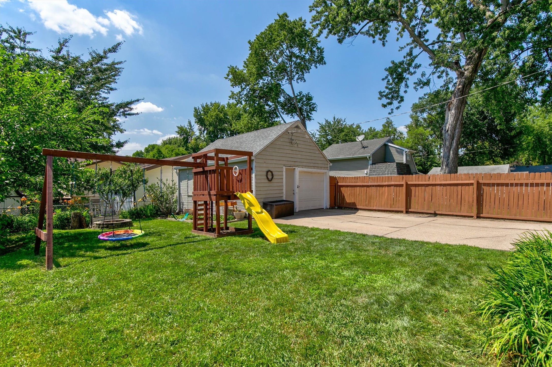 2322 45th Street Property Photo 29