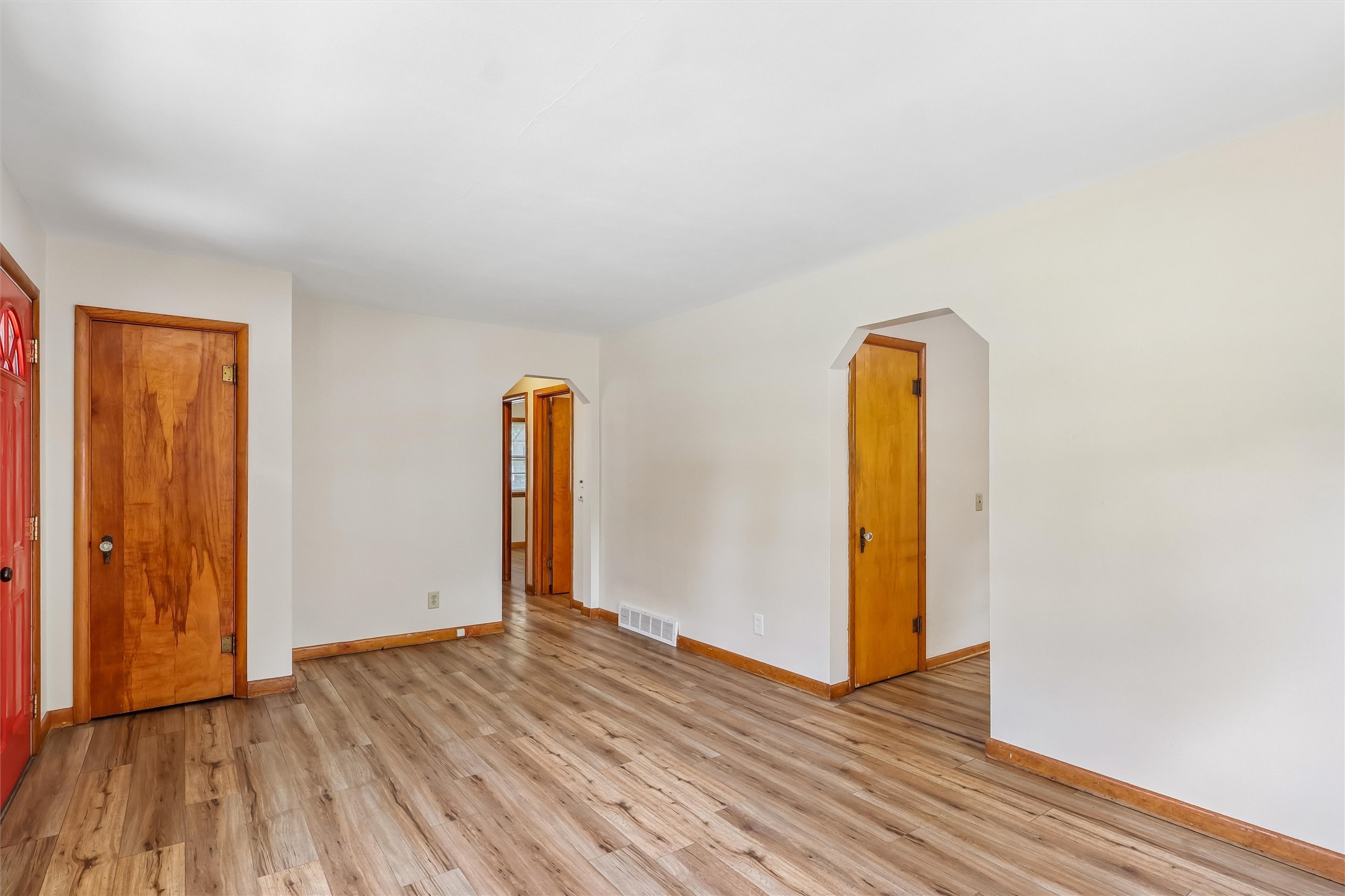 6625 Oliver Smith Drive Property Photo 4