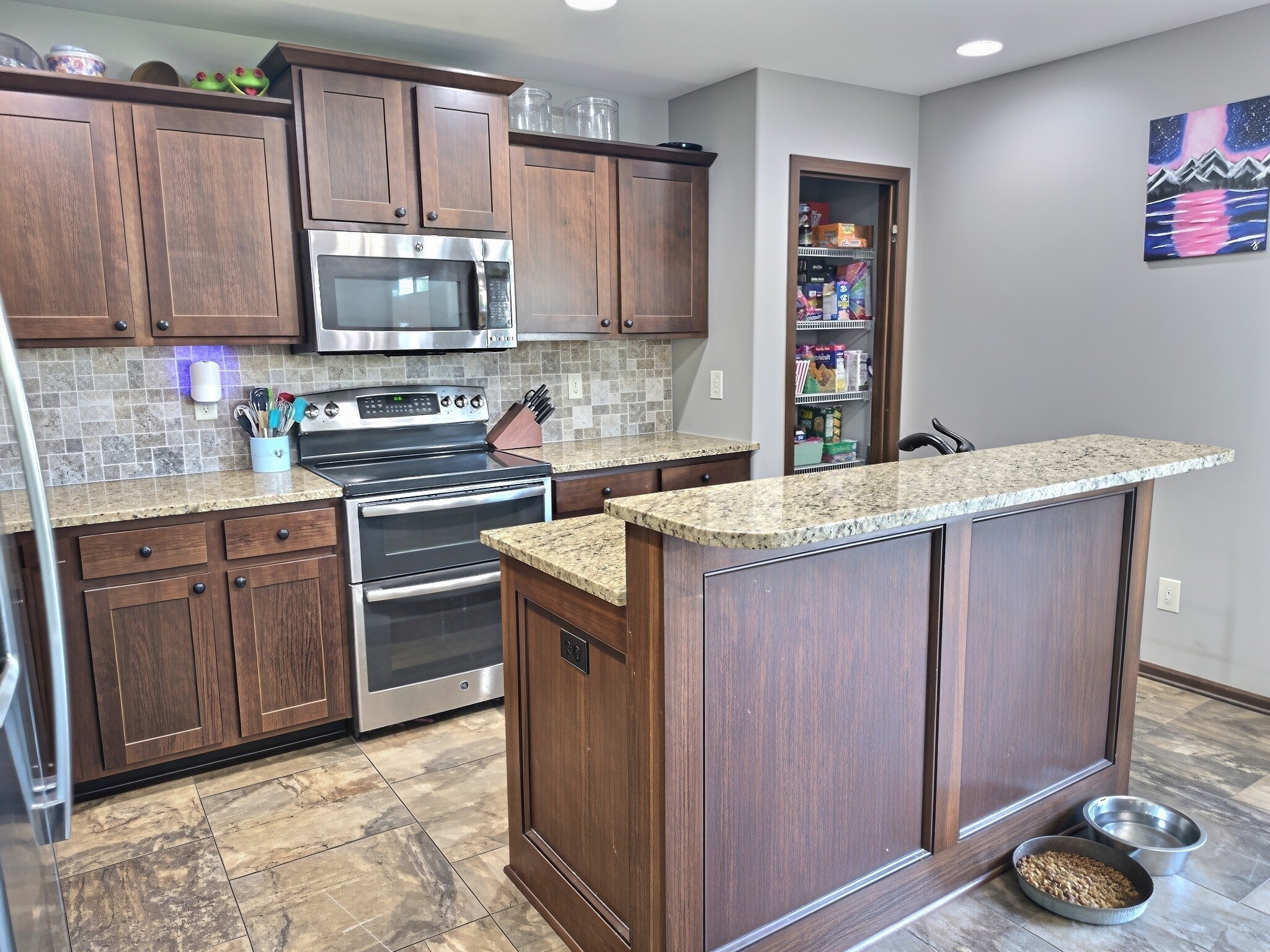 1308 Caitlin Court Se Property Photo 5