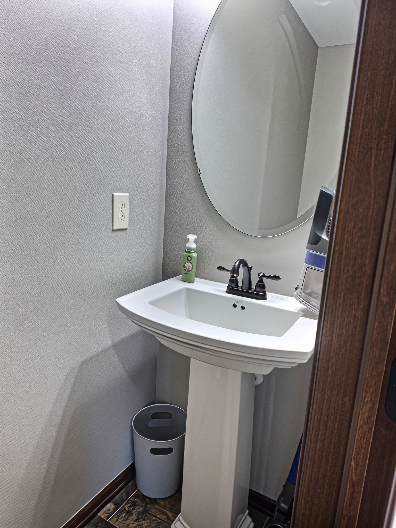 1308 Caitlin Court Se Property Photo 12