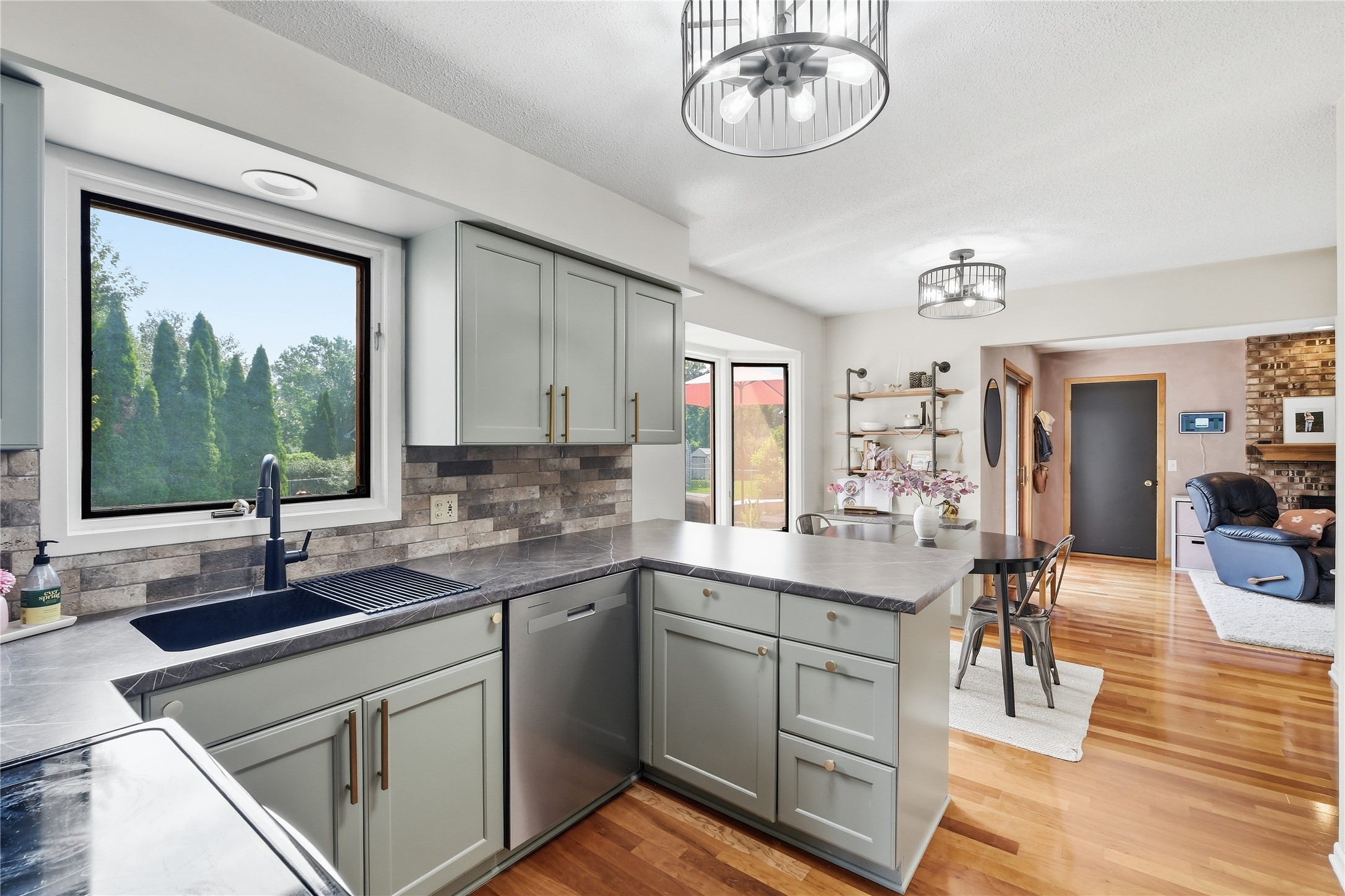 1822 Prairie Street Property Photo 11