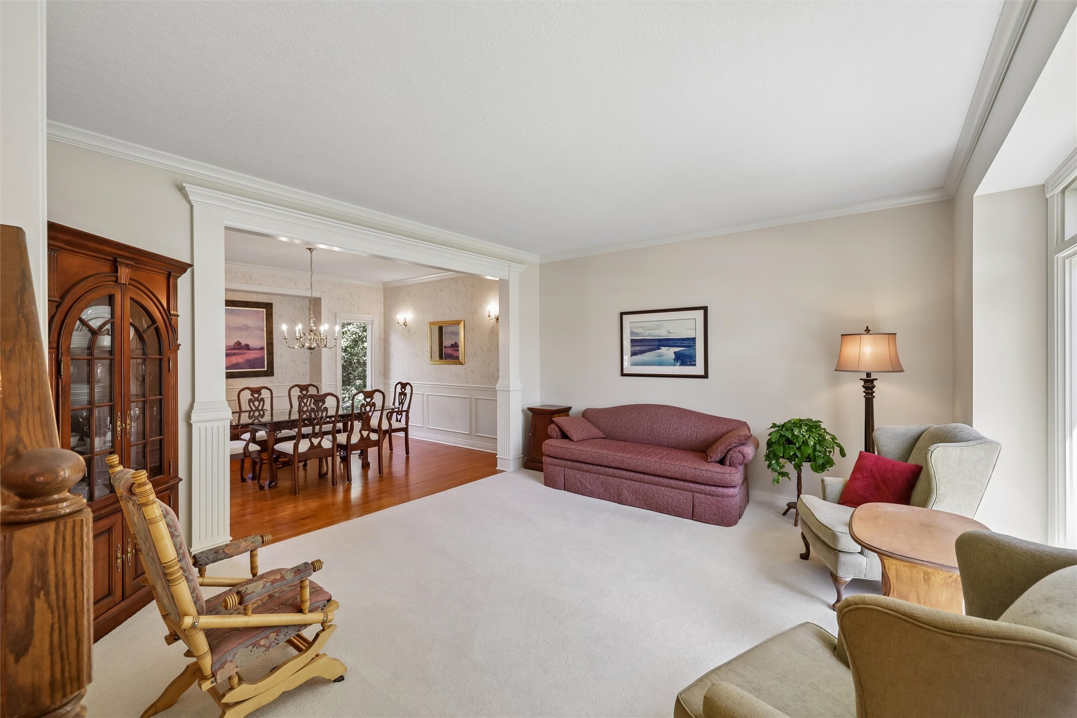 5773 Coachlight Court Property Photo 4