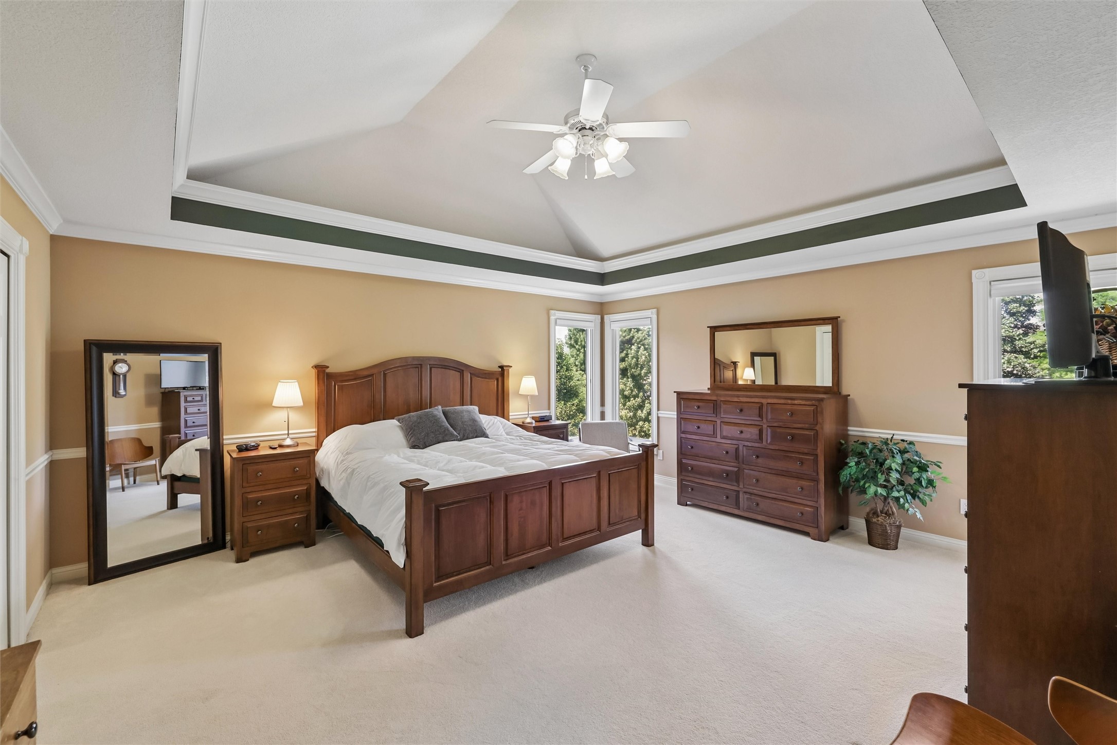 5773 Coachlight Court Property Photo 12