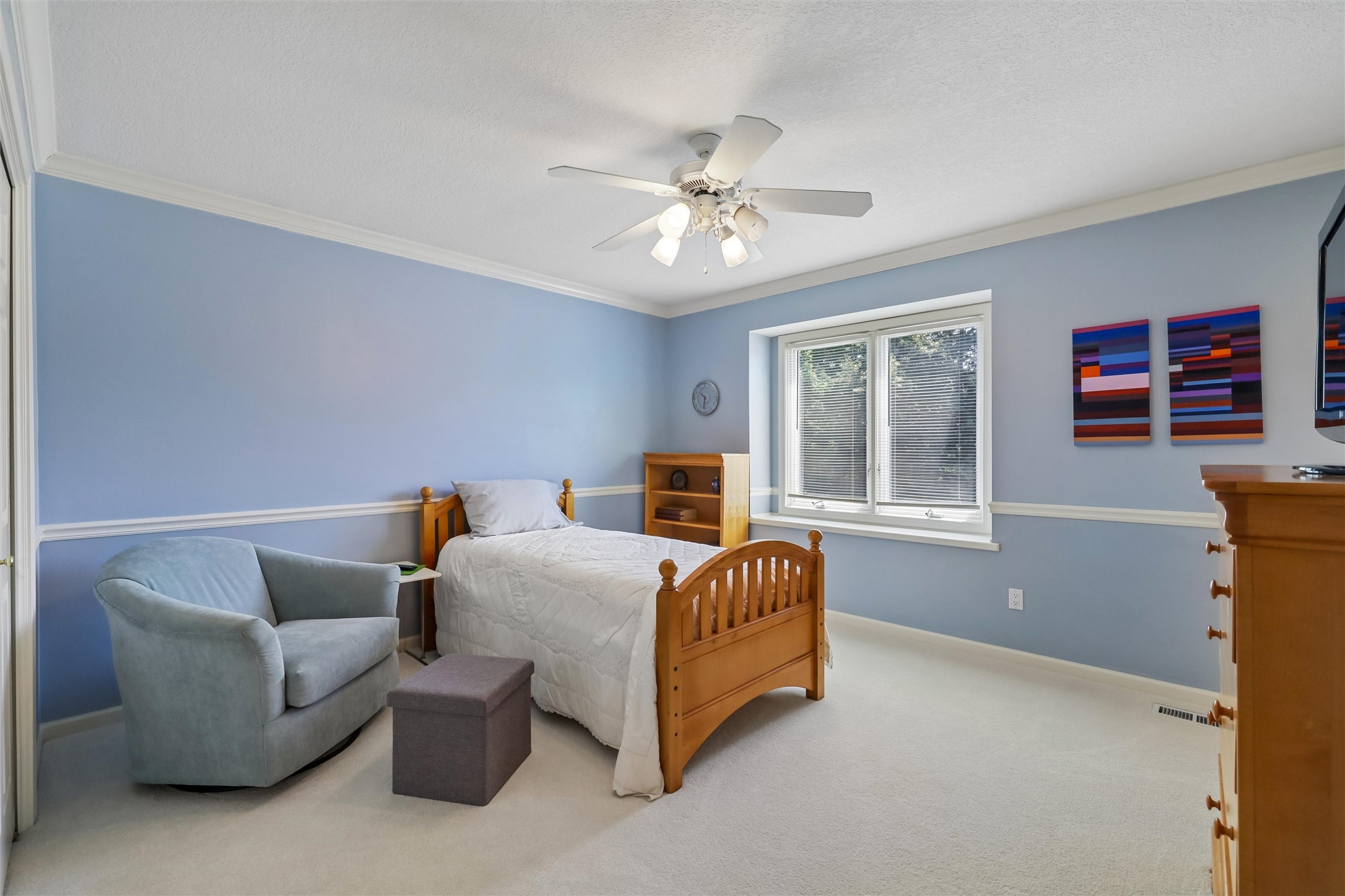 5773 Coachlight Court Property Photo 19
