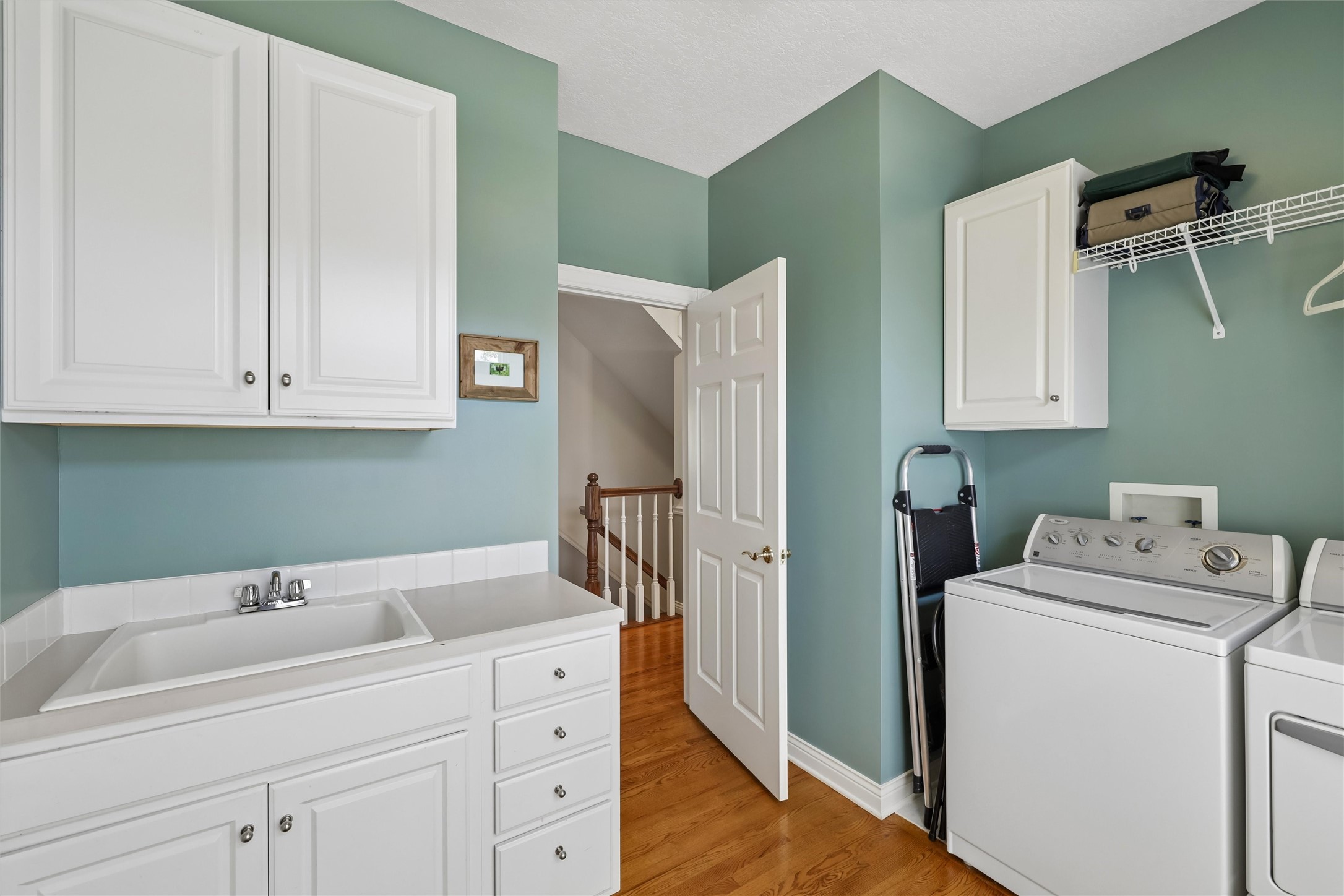 5773 Coachlight Court Property Photo 33