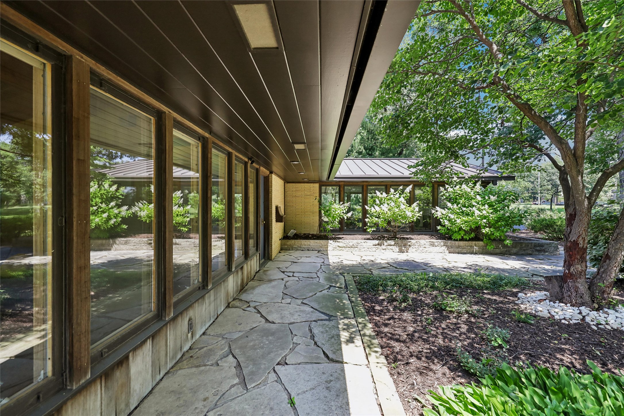 134 37th Street Property Photo 2